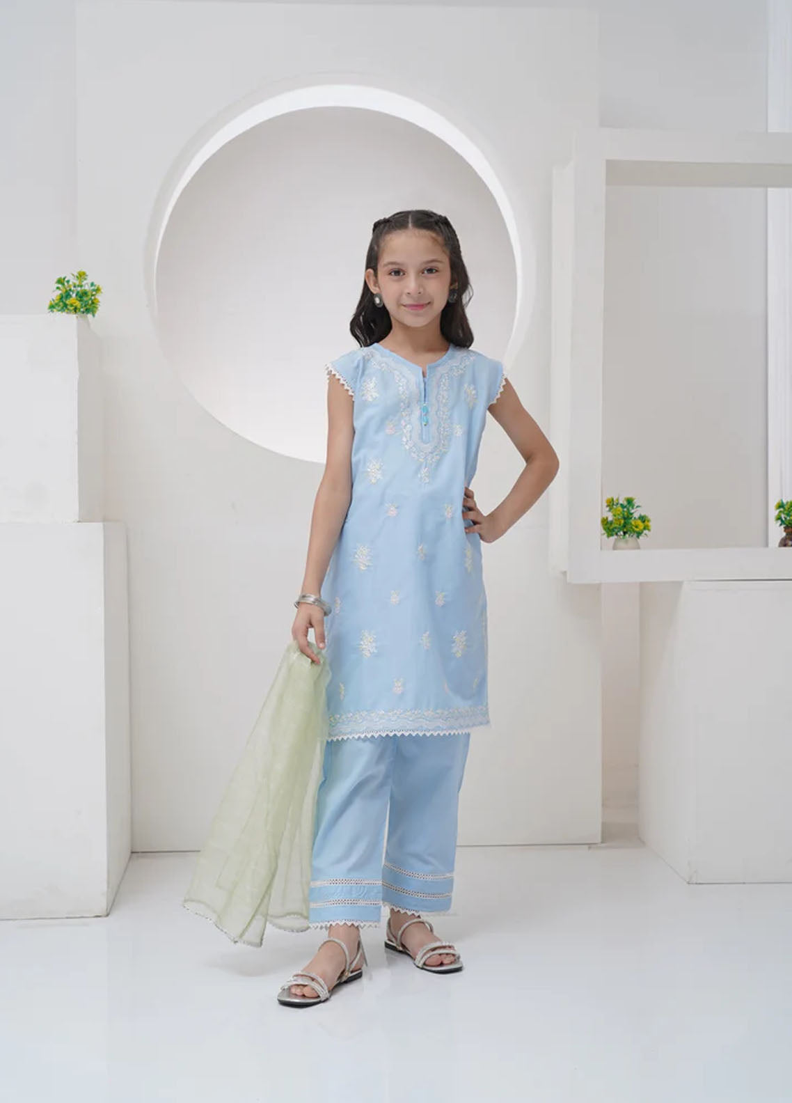 Mahroo Digital Embroidered Cotton 2 Piece Stitched Suit MMCS25K&G D-GS-EMB-001-SKBL Mahroo Digital Embroidered Cotton 2 Piece Stitched Suit MMCS25K&G D-GS-EMB-001-SKBL