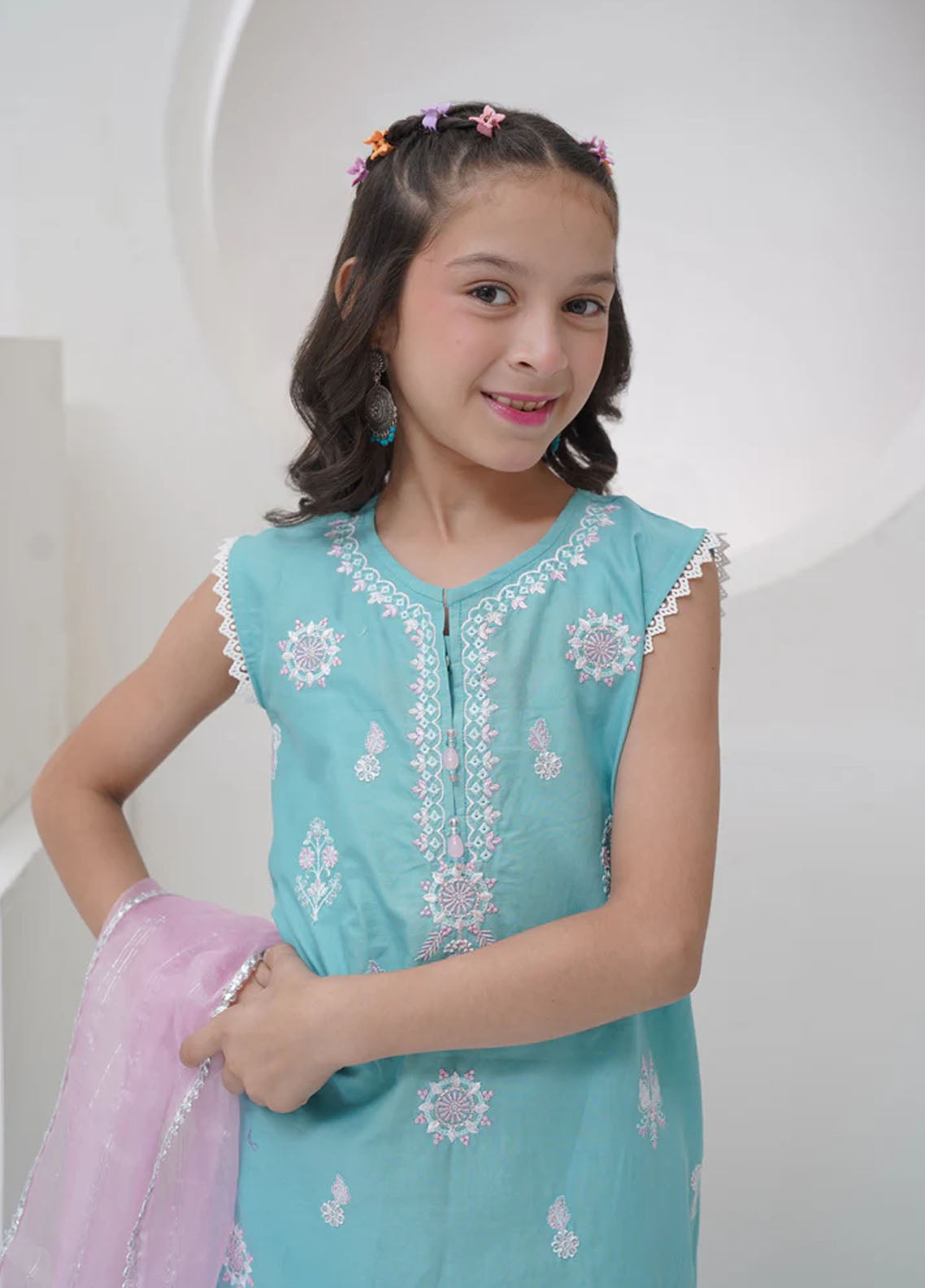 Mahroo Digital Embroidered Cotton 2 Piece Stitched Suit MMCS25K&G D-GS-EMB-002-FRZ Mahroo Digital Embroidered Cotton 2 Piece Stitched Suit MMCS25K&G D-GS-EMB-002-FRZ