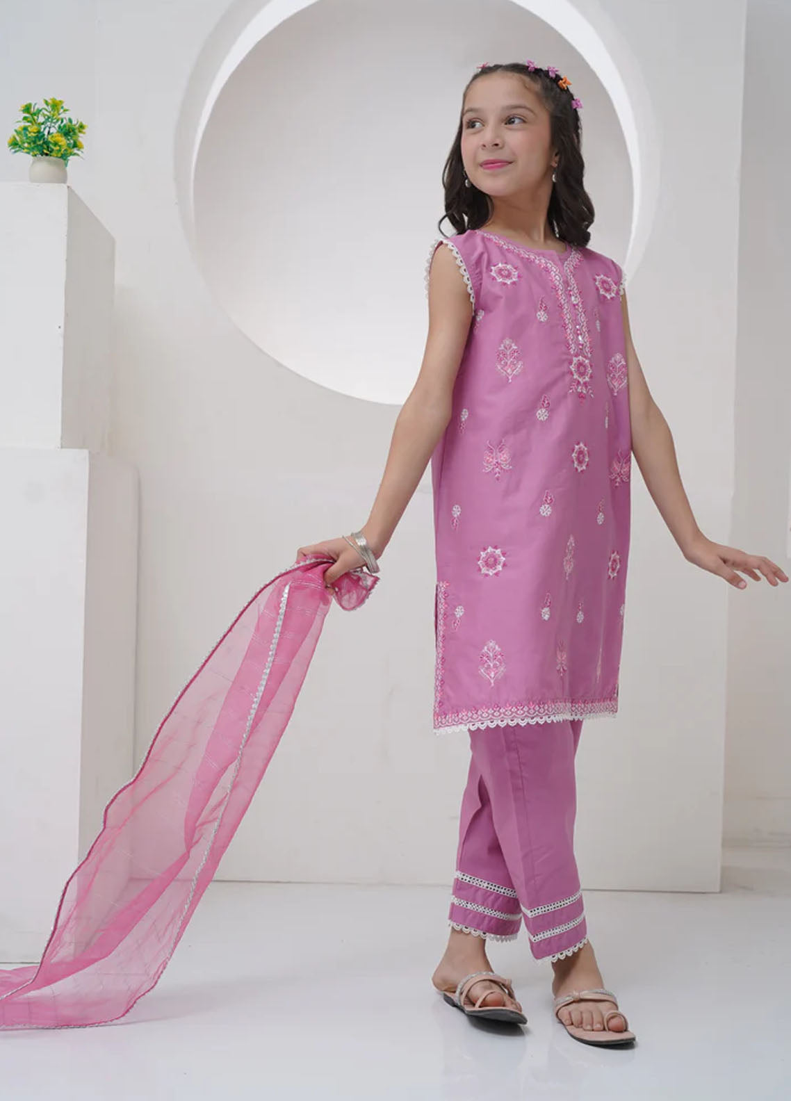 Mahroo Digital Embroidered Cotton 2 Piece Stitched Suit MMCS25K&G D-GS-EMB-002-LLC Mahroo Digital Embroidered Cotton 2 Piece Stitched Suit MMCS25K&G D-GS-EMB-002-LLC