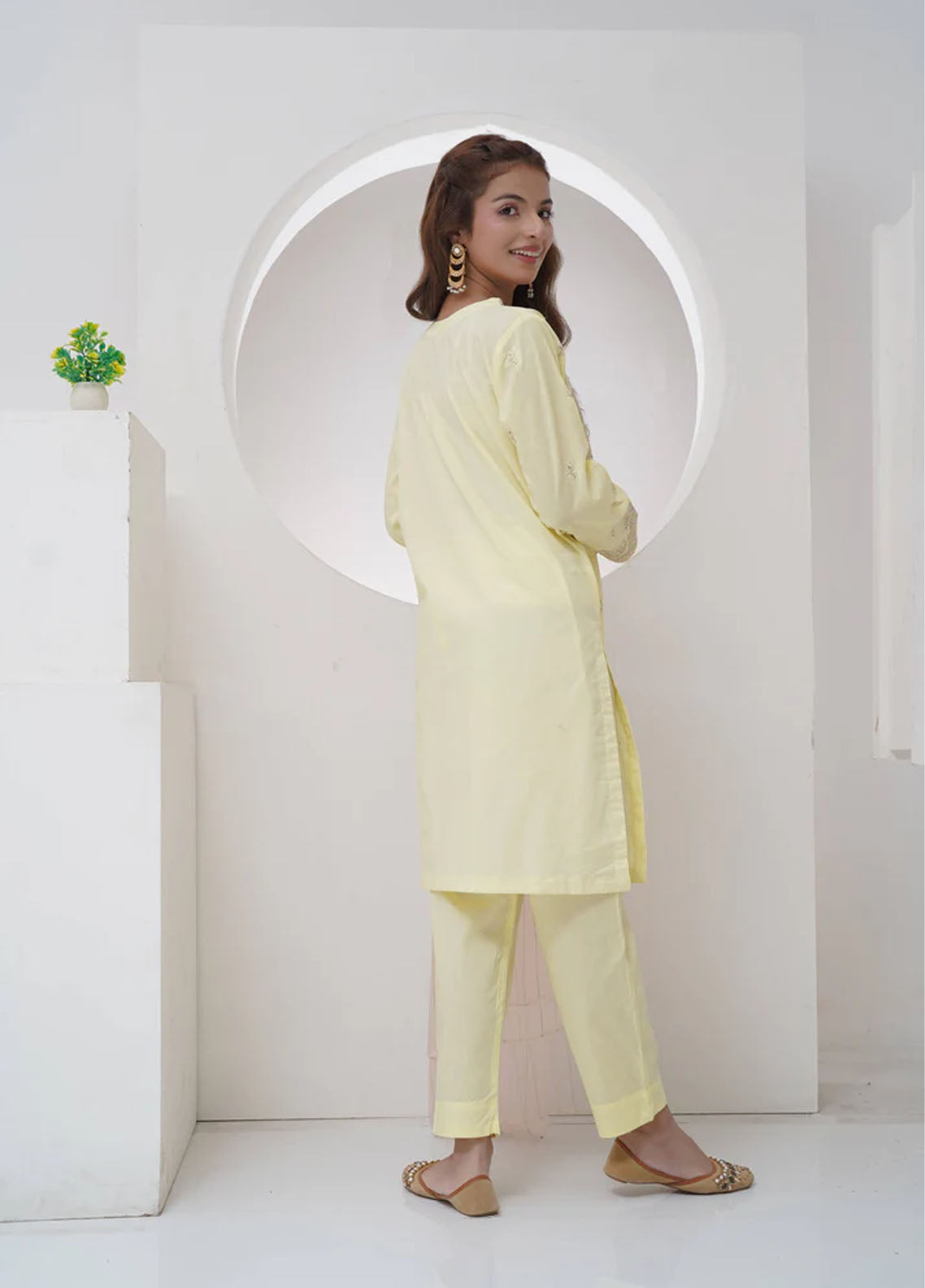 Mahroo Digital Embroidered Cotton 2 Piece Stitched Suit MMCS25K&G D-R-T-SFC-006-LMN Mahroo Digital Embroidered Cotton 2 Piece Stitched Suit MMCS25K&G D-R-T-SFC-006-LMN
