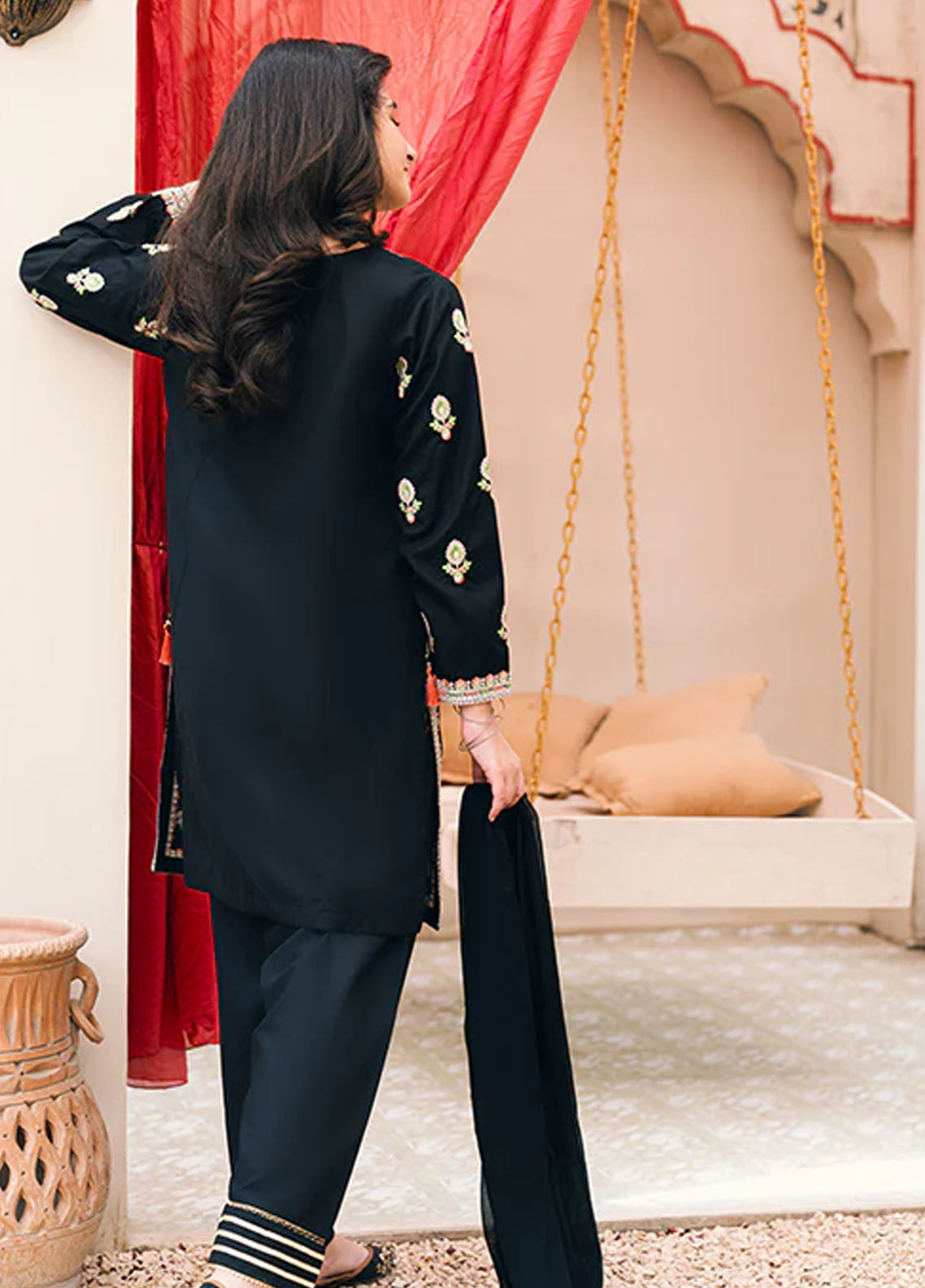 Mahroo Digital Embroidered Lawn 2 Piece Stitched Suit MMCS25K&G D-SFC-187 Mahroo Digital Embroidered Lawn 2 Piece Stitched Suit MMCS25K&G D-SFC-187
