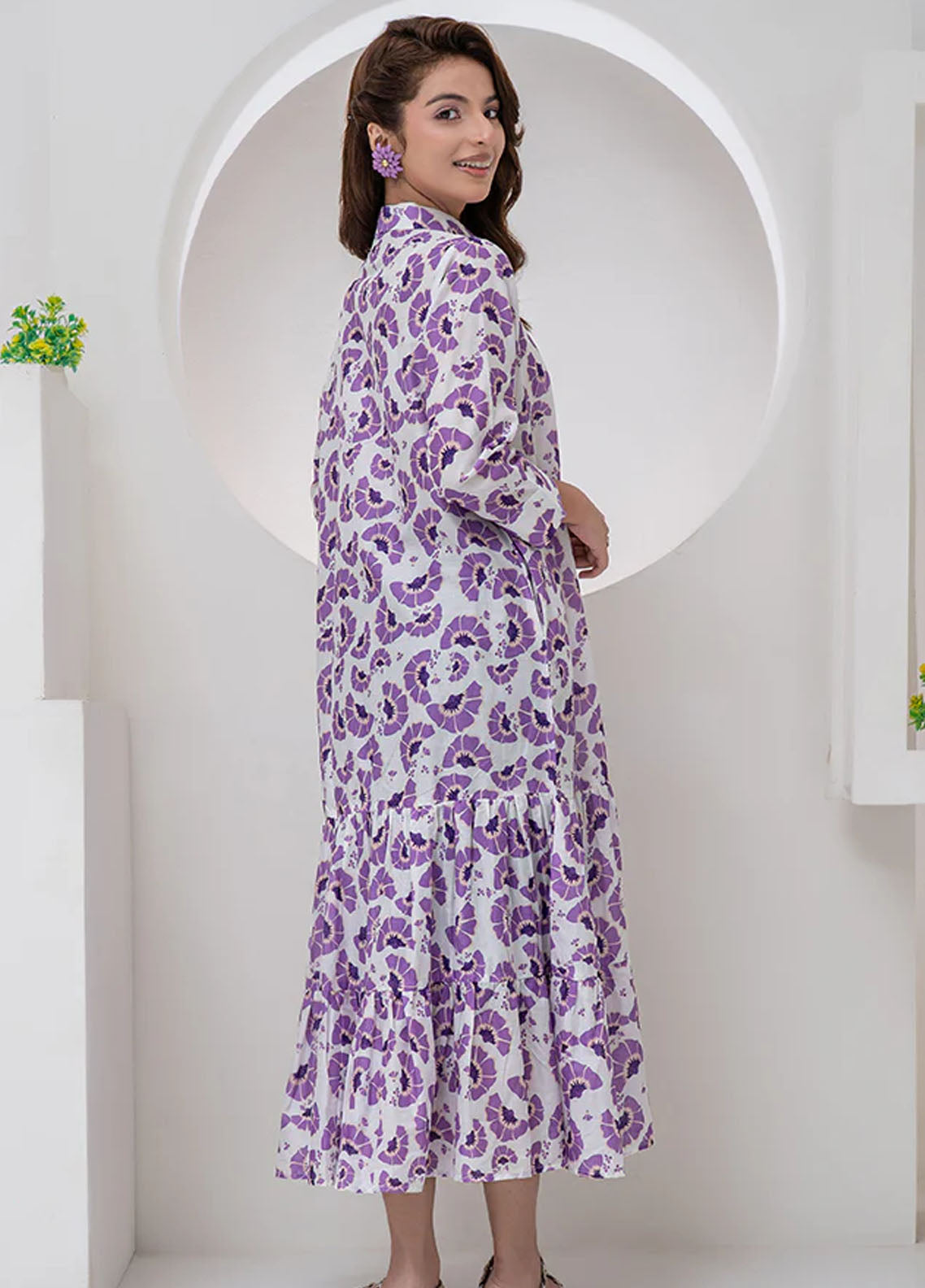 Mahroo Digital Printed Lawn 1 Piece Stitched Kurti MMCS25K&G D-MAXI-001 Mahroo Digital Printed Lawn 1 Piece Stitched Kurti MMCS25K&G D-MAXI-001