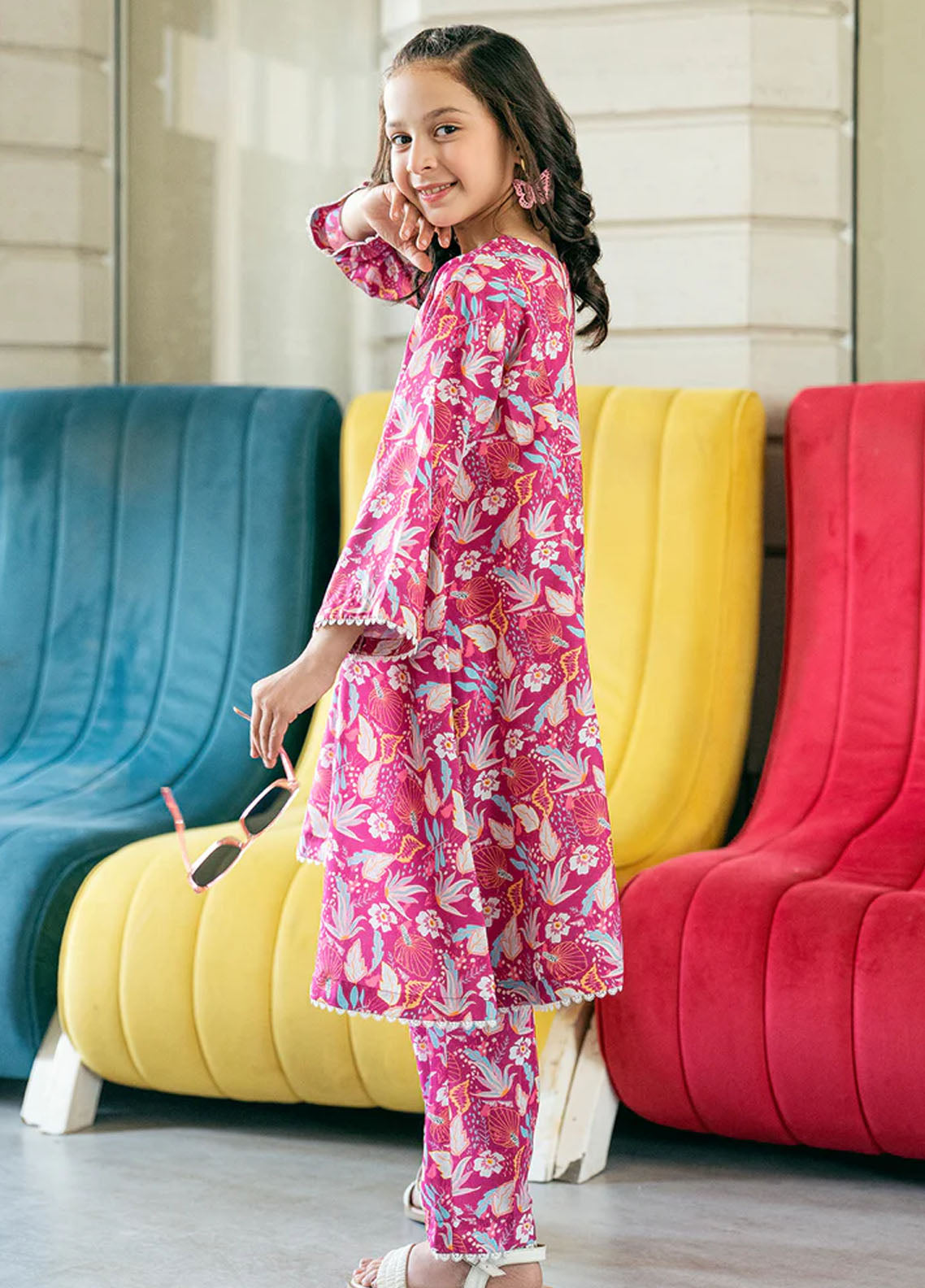 Mahroo Digital Printed Lawn 2 Piece Stitched Suit MMCS25K&G D-K-ALPRTW-045 Mahroo Digital Printed Lawn 2 Piece Stitched Suit MMCS25K&G D-K-ALPRTW-045