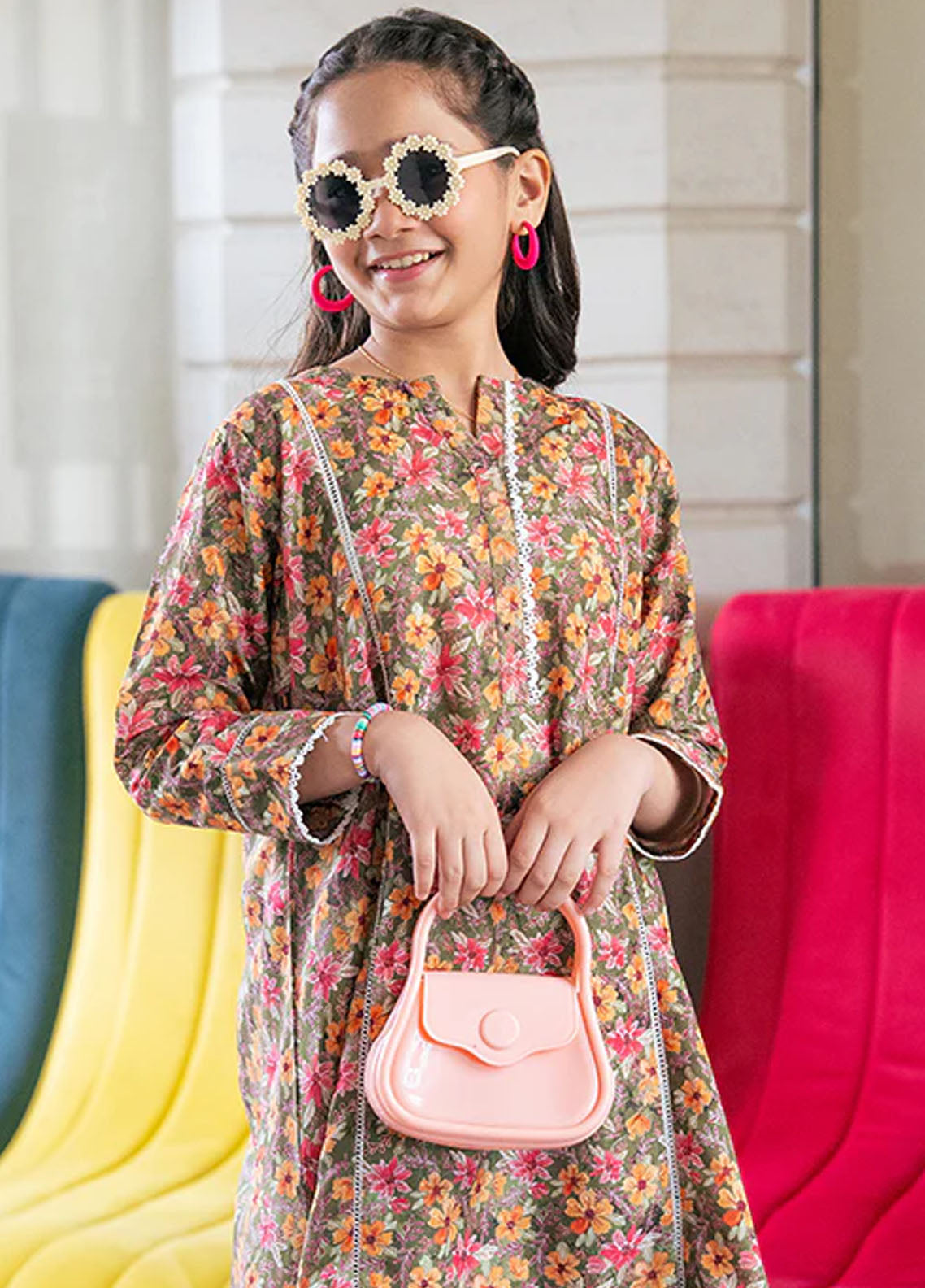 Mahroo Digital Printed Lawn 2 Piece Stitched Suit MMCS25K&G D-K-ALPRTW-048 Mahroo Digital Printed Lawn 2 Piece Stitched Suit MMCS25K&G D-K-ALPRTW-048