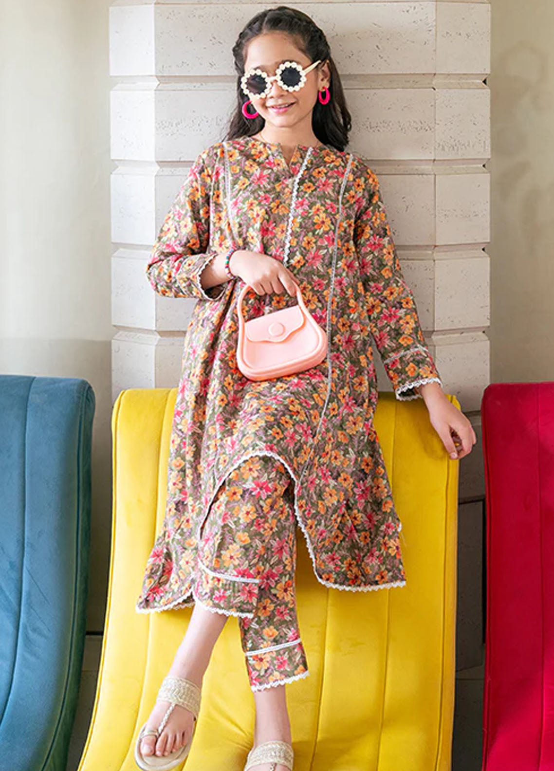 Mahroo Digital Printed Lawn 2 Piece Stitched Suit MMCS25K&G D-K-ALPRTW-048 Mahroo Digital Printed Lawn 2 Piece Stitched Suit MMCS25K&G D-K-ALPRTW-048