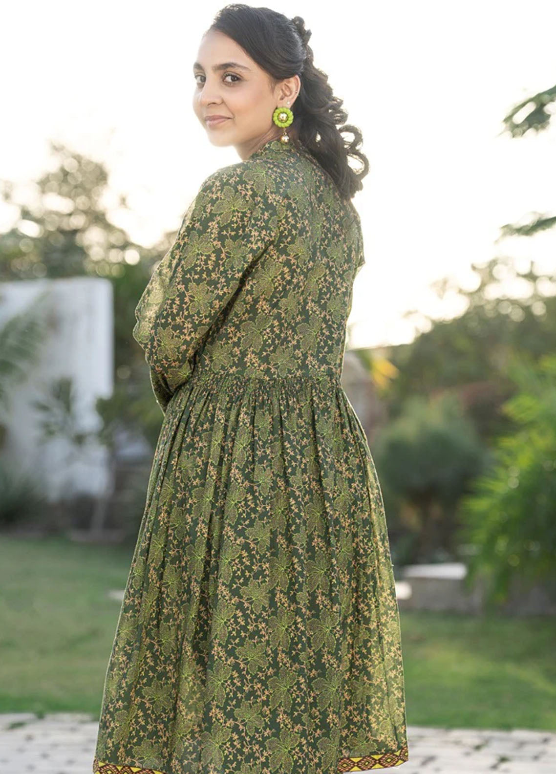 Mahroo Digital Printed Lawn 2 Piece Stitched Suit MMCS25K&G D-T-ALPRTW-032 Mahroo Digital Printed Lawn 2 Piece Stitched Suit MMCS25K&G D-T-ALPRTW-032