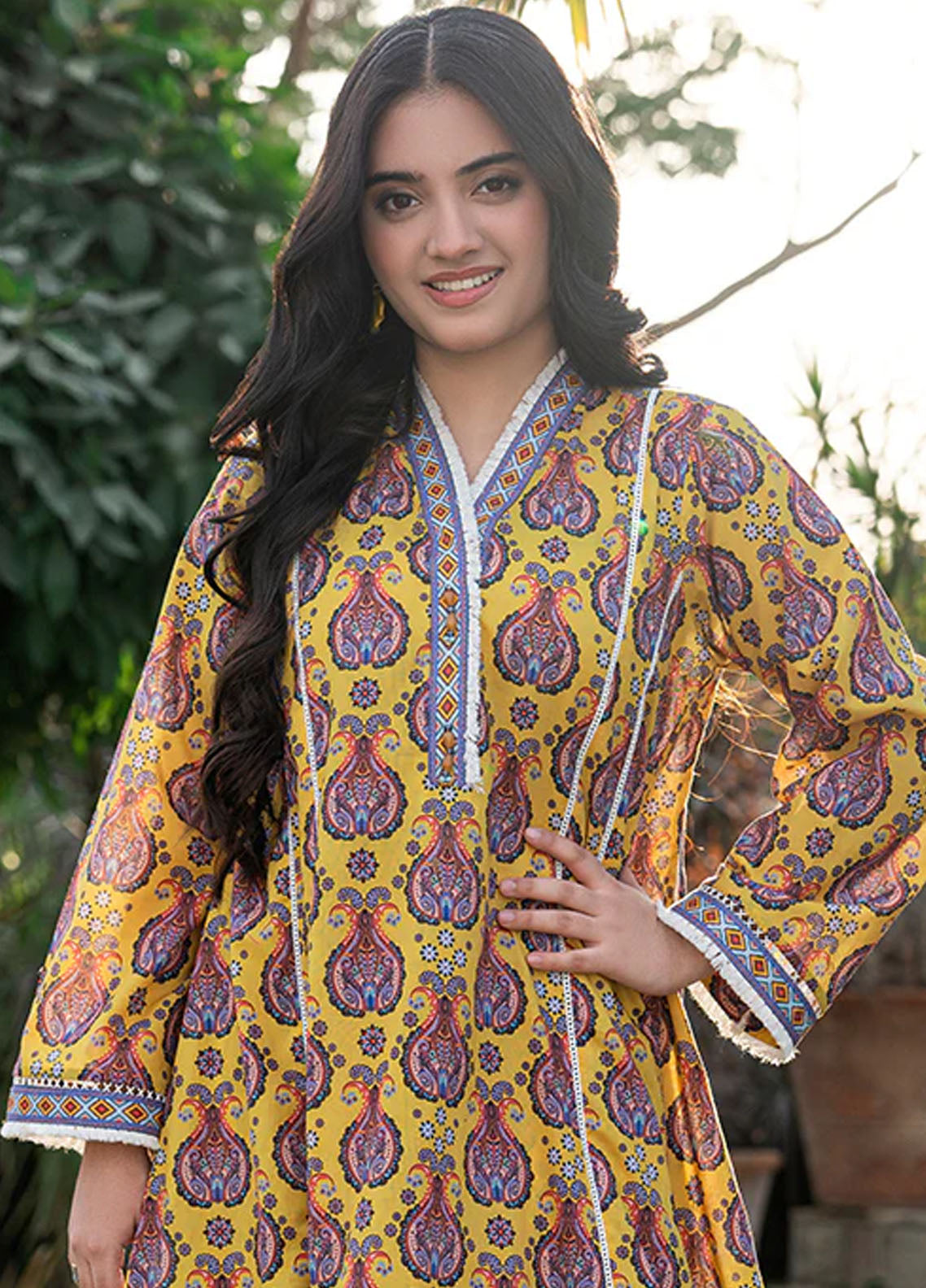 Mahroo Digital Printed Lawn 2 Piece Stitched Suit MMCS25K&G D-T-ALPRTW-033 Mahroo Digital Printed Lawn 2 Piece Stitched Suit MMCS25K&G D-T-ALPRTW-033