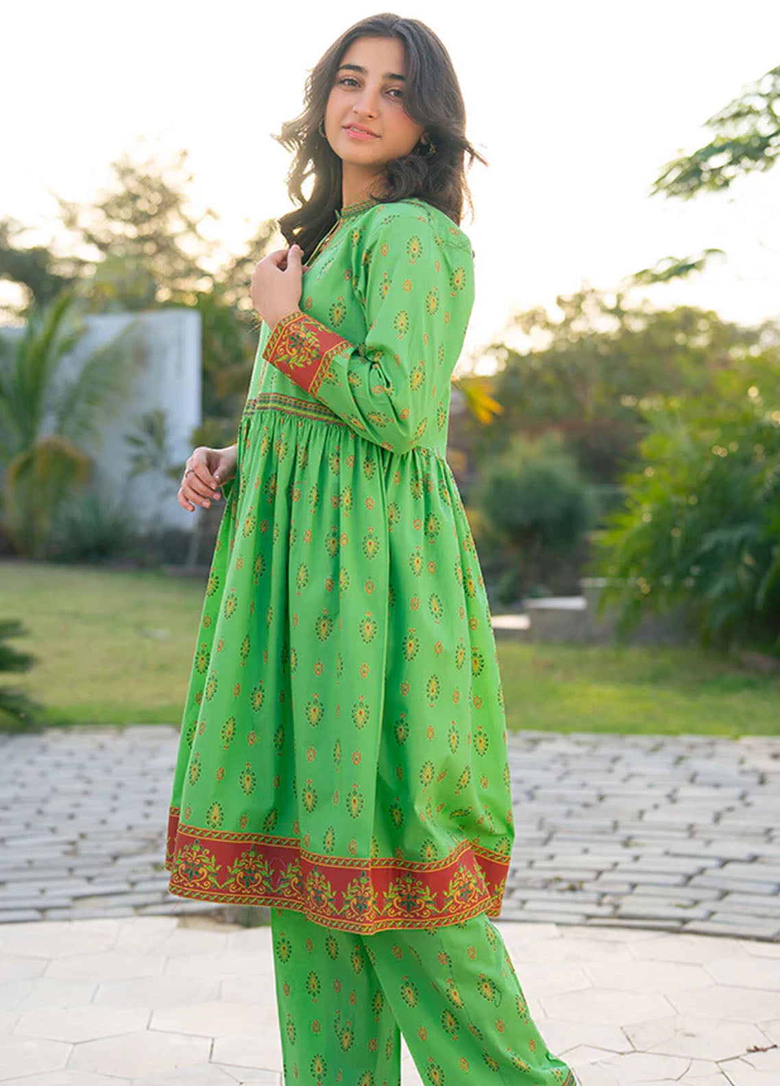 Mahroo Digital Printed Lawn 2 Piece Stitched Suit MMCS25K&G D-T-ALPRTW-058 Mahroo Digital Printed Lawn 2 Piece Stitched Suit MMCS25K&G D-T-ALPRTW-058
