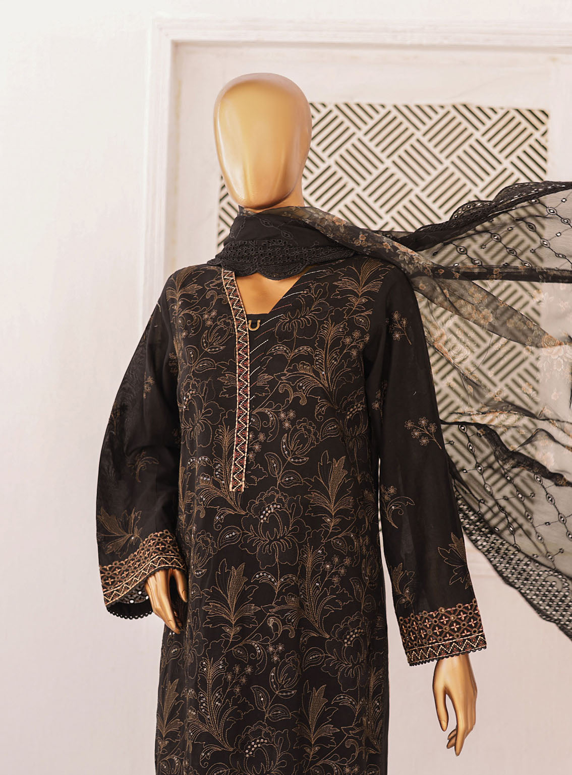 Majestic By HZ Luxury Embroidered Lawn 3 Piece Unstitched Suit HZ24M MEC-04 Majestic By HZ Luxury Embroidered Lawn 3 Piece Unstitched Suit HZ24M MEC-04