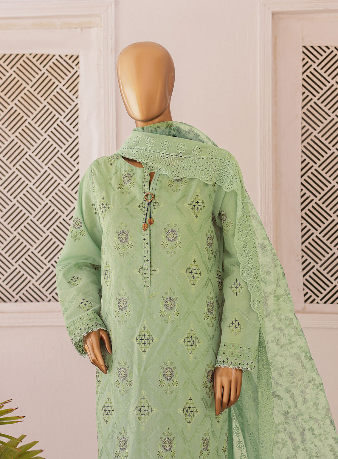 Majestic By HZ Luxury Embroidered Lawn 3 Piece Unstitched Suit HZ24M MEC-05 Majestic By HZ Luxury Embroidered Lawn 3 Piece Unstitched Suit HZ24M MEC-05