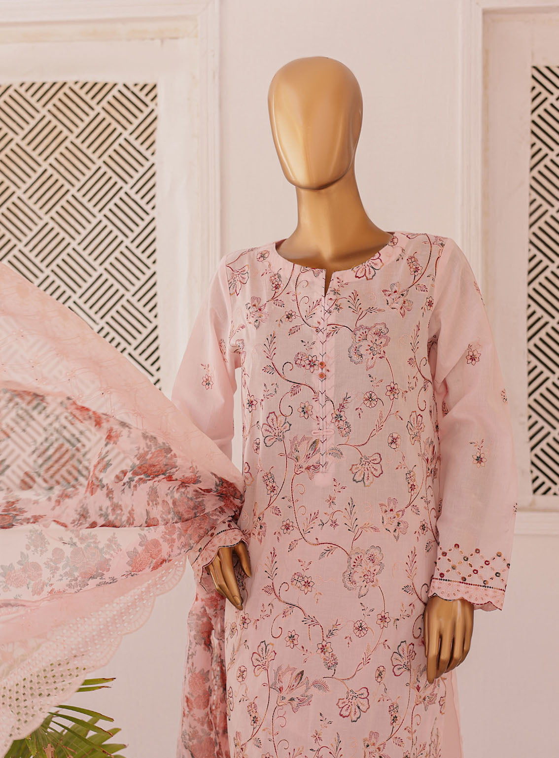 Majestic By HZ Luxury Embroidered Lawn 3 Piece Unstitched Suit HZ24M MEC-06 Majestic By HZ Luxury Embroidered Lawn 3 Piece Unstitched Suit HZ24M MEC-06