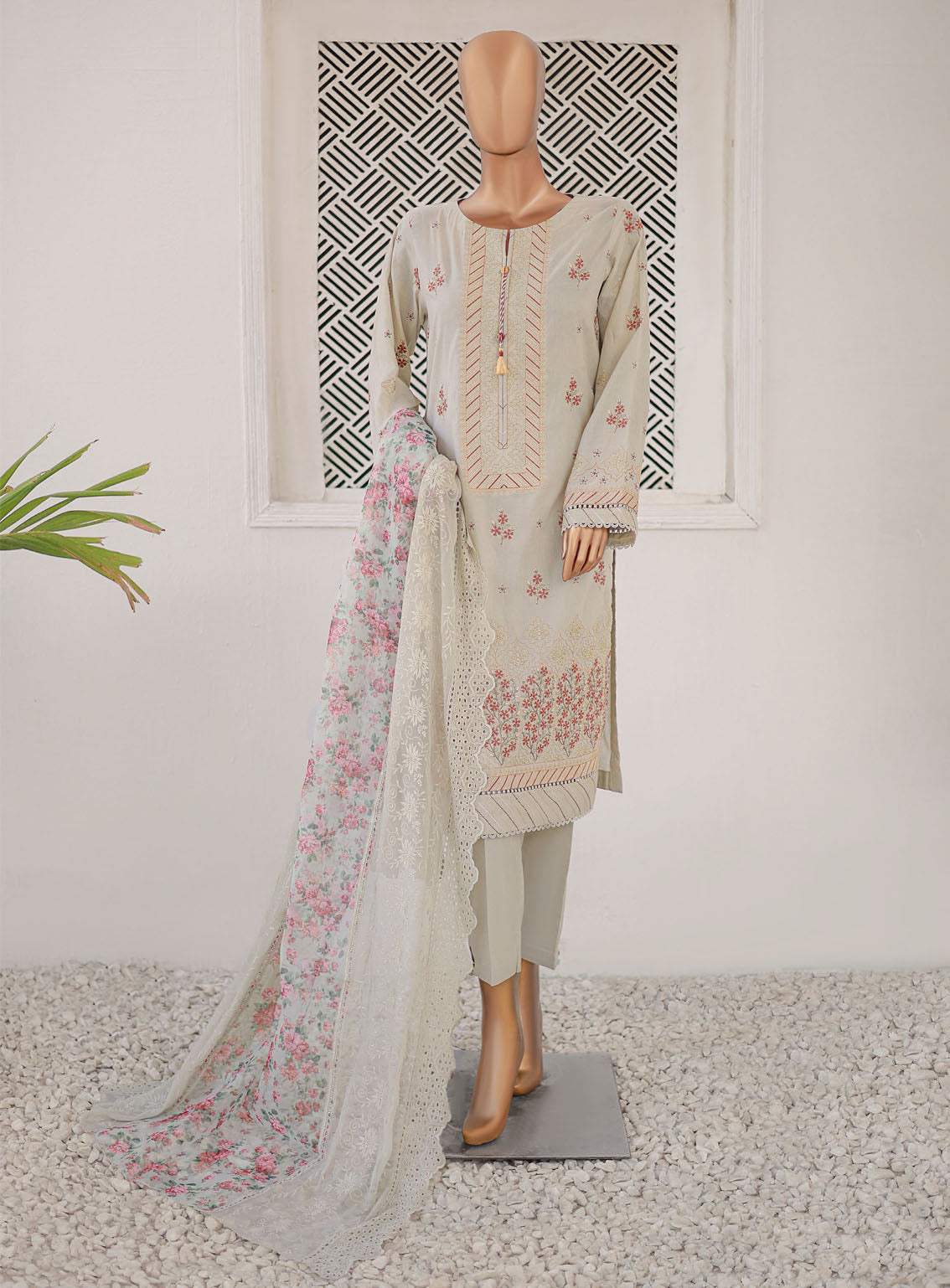 Majestic By HZ Luxury Embroidered Lawn 3 Piece Unstitched Suit HZ24M MEC-09 Majestic By HZ Luxury Embroidered Lawn 3 Piece Unstitched Suit HZ24M MEC-09