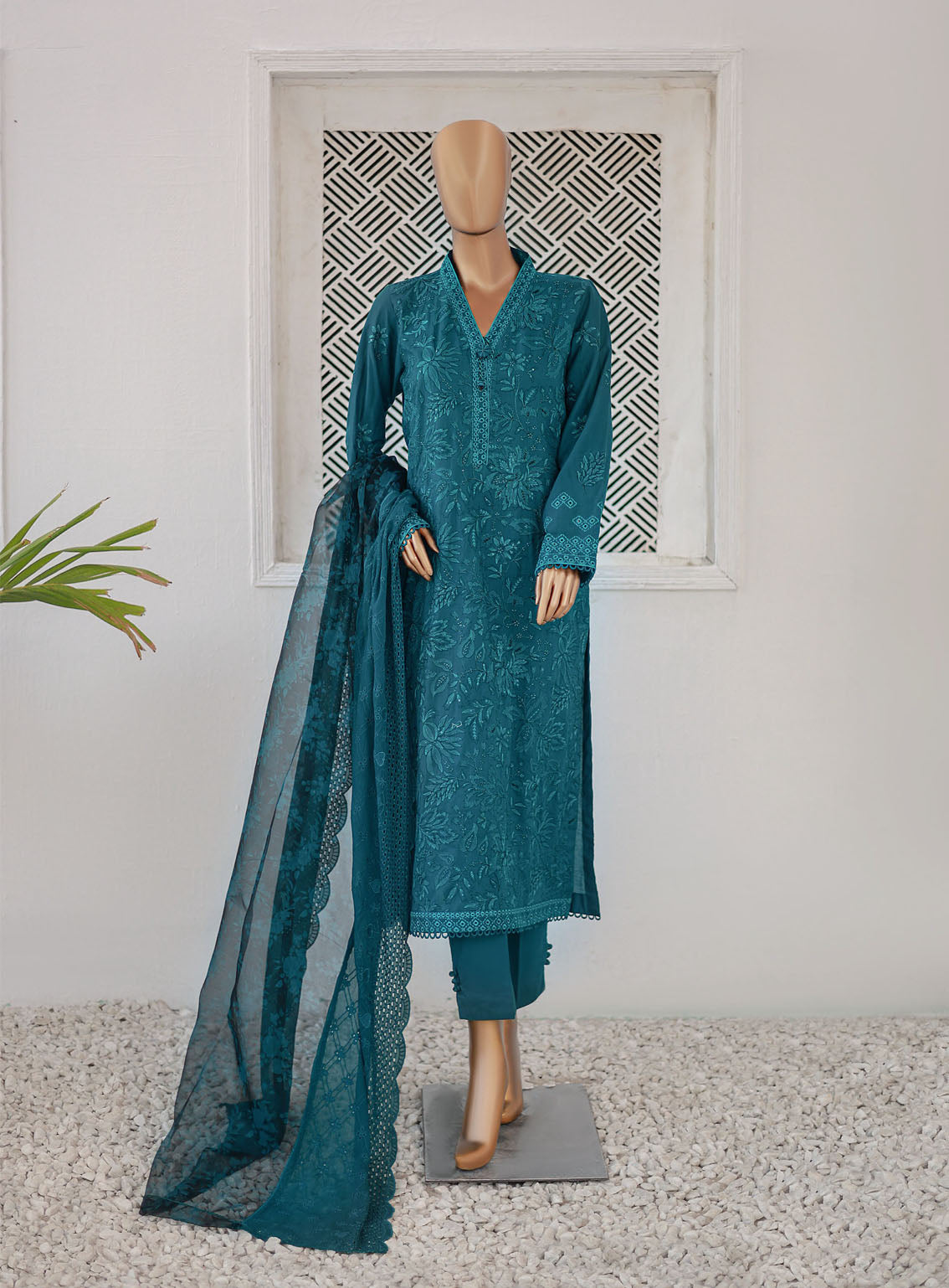 Majestic By HZ Luxury Embroidered Lawn 3 Piece Unstitched Suit HZ24M MEC-10 Majestic By HZ Luxury Embroidered Lawn 3 Piece Unstitched Suit HZ24M MEC-10