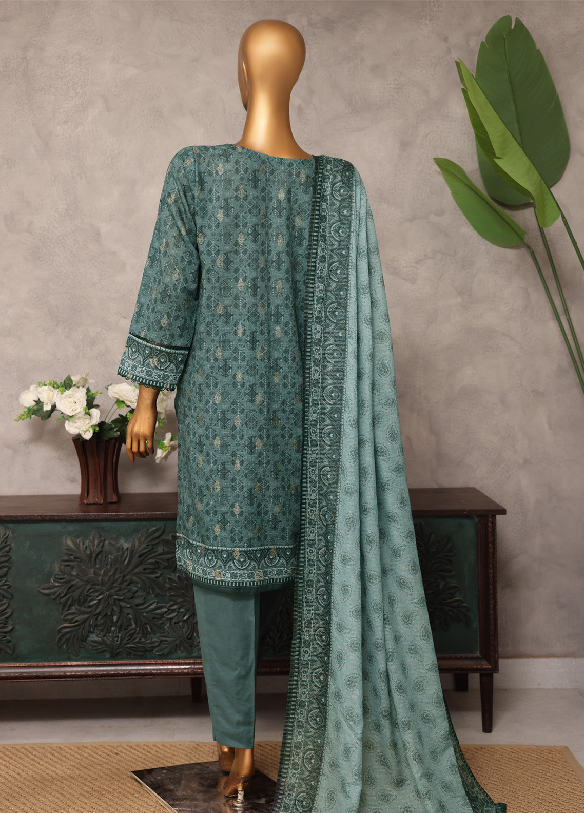 Majestic By HZ Textile Embroidered Jacquard 3 Piece Unstitched Suit HZ25M MJE-08 Majestic By HZ Textile Embroidered Jacquard 3 Piece Unstitched Suit HZ25M MJE-08