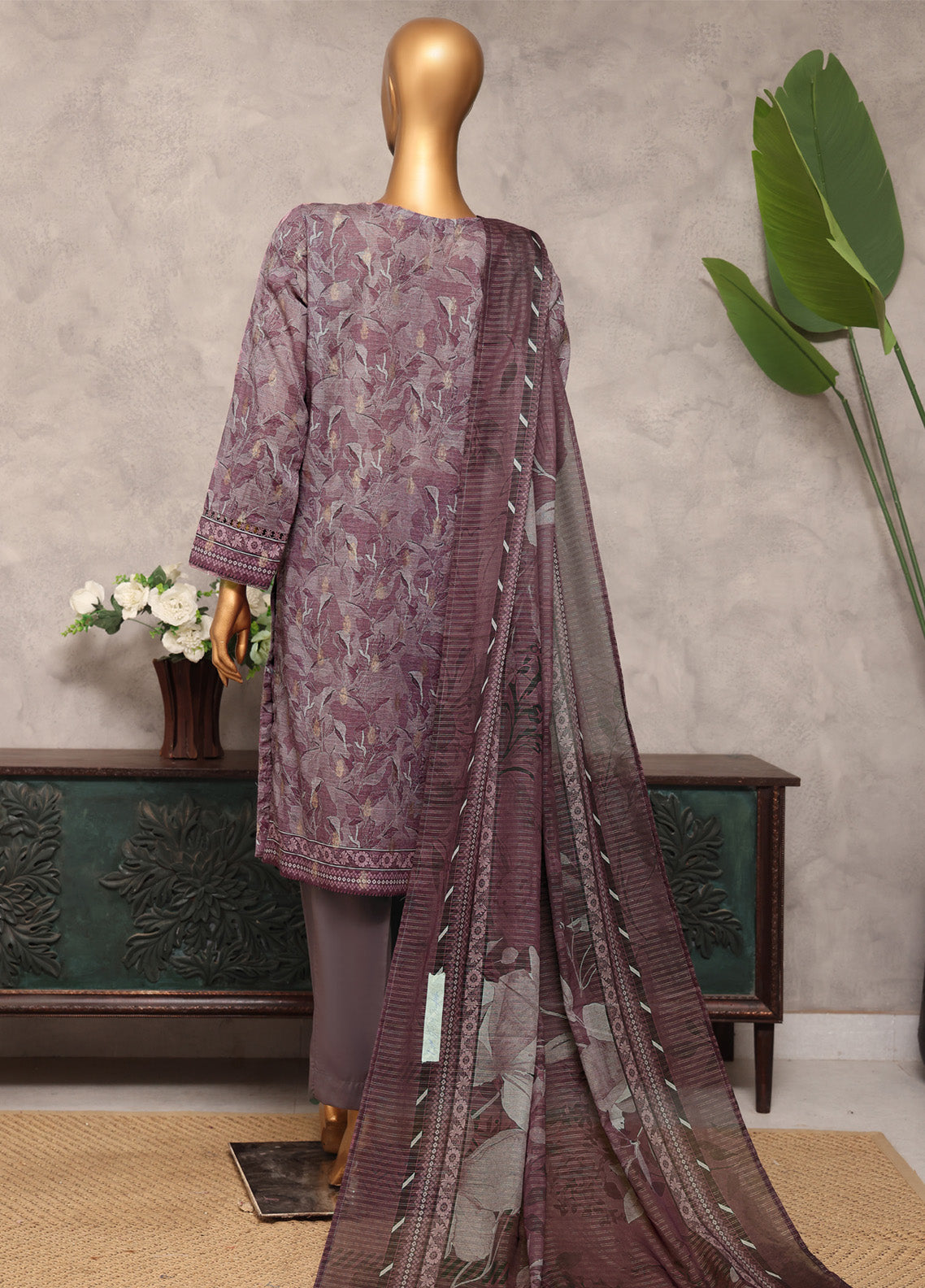 Majestic By HZ Textile Embroidered Jacquard 3 Piece Unstitched Suit HZ25M MJE-20 Majestic By HZ Textile Embroidered Jacquard 3 Piece Unstitched Suit HZ25M MJE-20