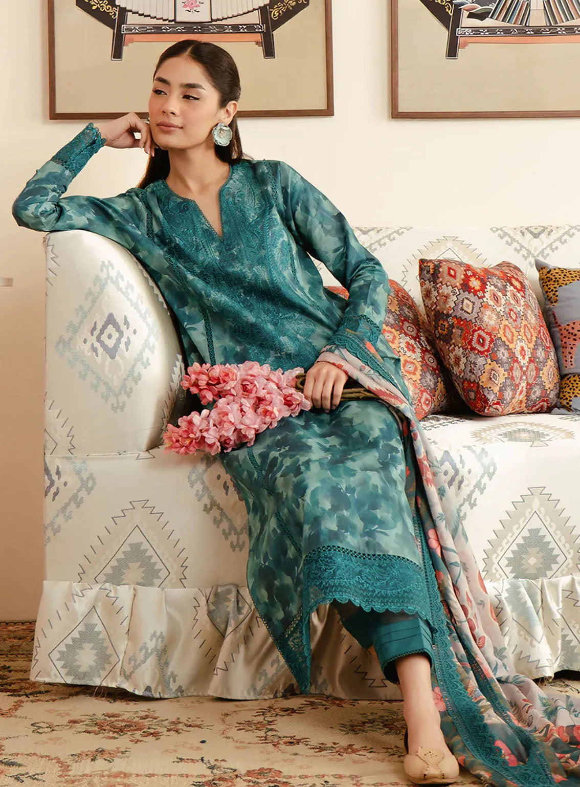 Malina By Afrozeh Printed Lawn 3 Piece Unstitched Suit AF24M D-01 CEILA Malina By Afrozeh Printed Lawn 3 Piece Unstitched Suit AF24M D-01 CEILA