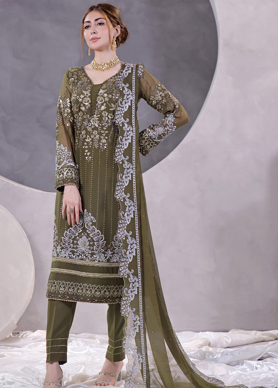 Manaar By Soghat Creation Embroidered Chiffon 3 Piece Unstitched Suit SC24LHC LC-06 Manaar By Soghat Creation Embroidered Chiffon 3 Piece Unstitched Suit SC24LHC LC-06