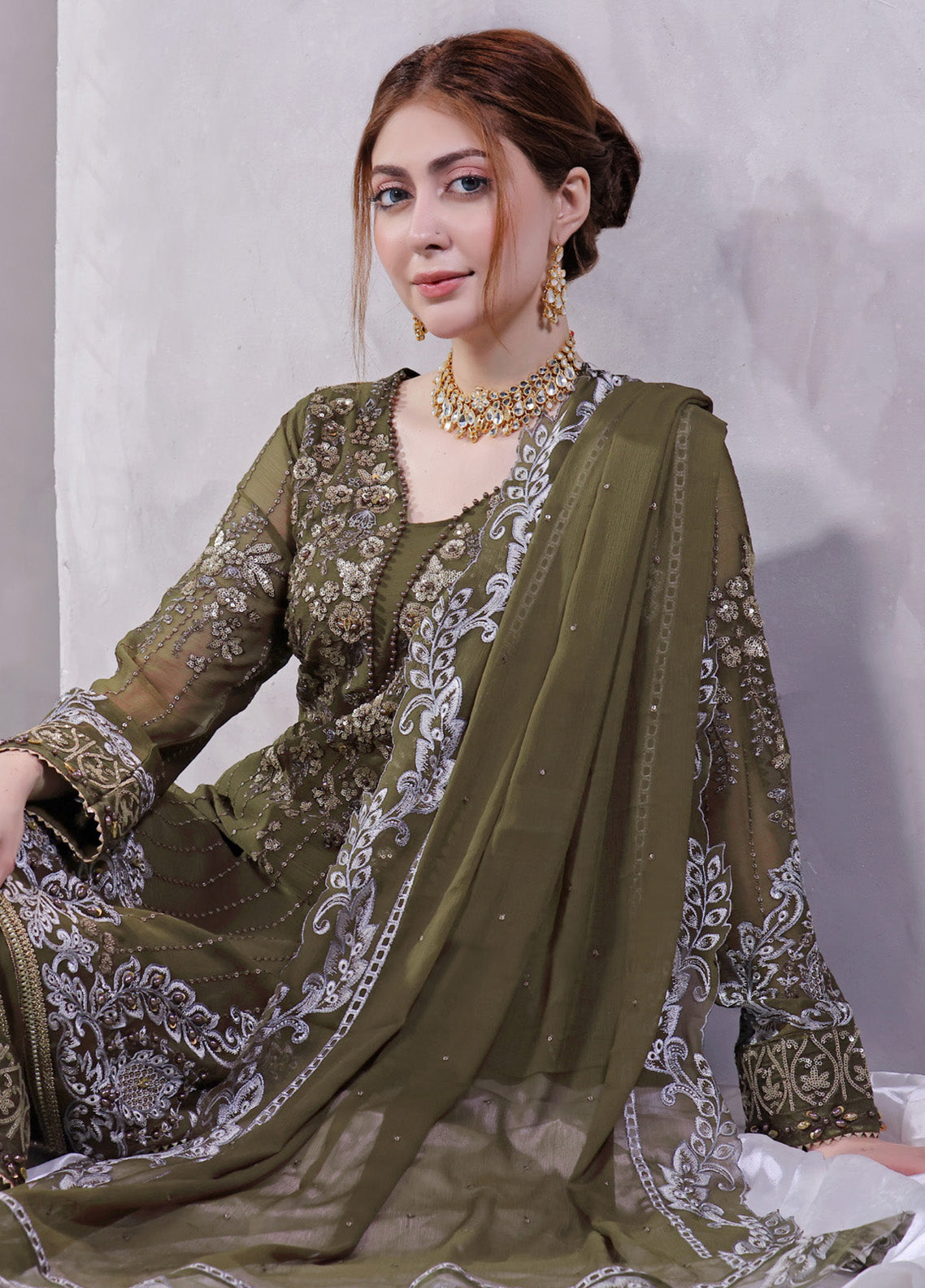 Manaar By Soghat Creation Embroidered Chiffon 3 Piece Unstitched Suit SC24LHC LC-06 Manaar By Soghat Creation Embroidered Chiffon 3 Piece Unstitched Suit SC24LHC LC-06