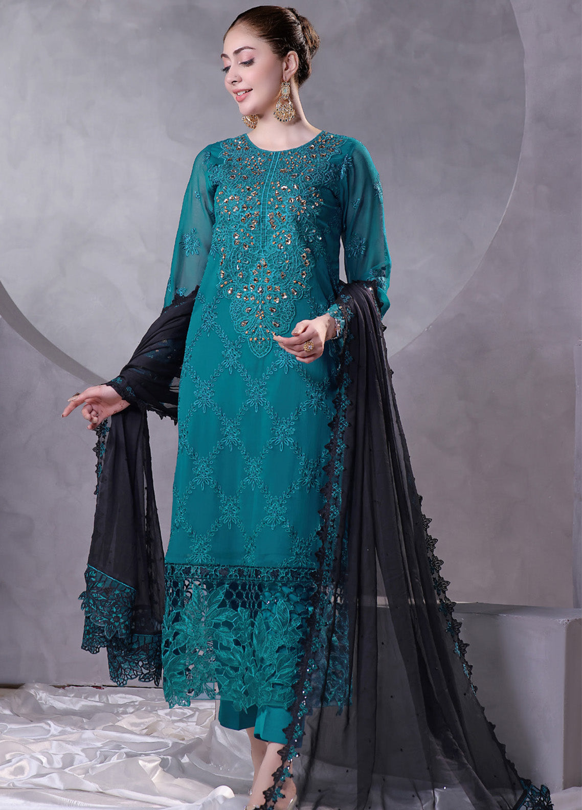 Manaar By Soghat Creation Embroidered Chiffon 3 Piece Unstitched Suit SC24LHC LC-09 Manaar By Soghat Creation Embroidered Chiffon 3 Piece Unstitched Suit SC24LHC LC-09