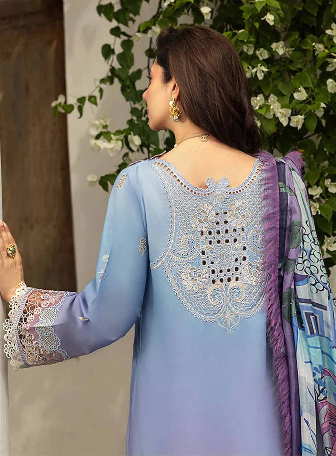Manaram By Mushq Embroidered Lawn 3 Piece Unstitched Suit MQ25ML D-203 WHISPERING MELODY Manaram By Mushq Embroidered Lawn 3 Piece Unstitched Suit MQ25ML D-203 WHISPERING MELODY