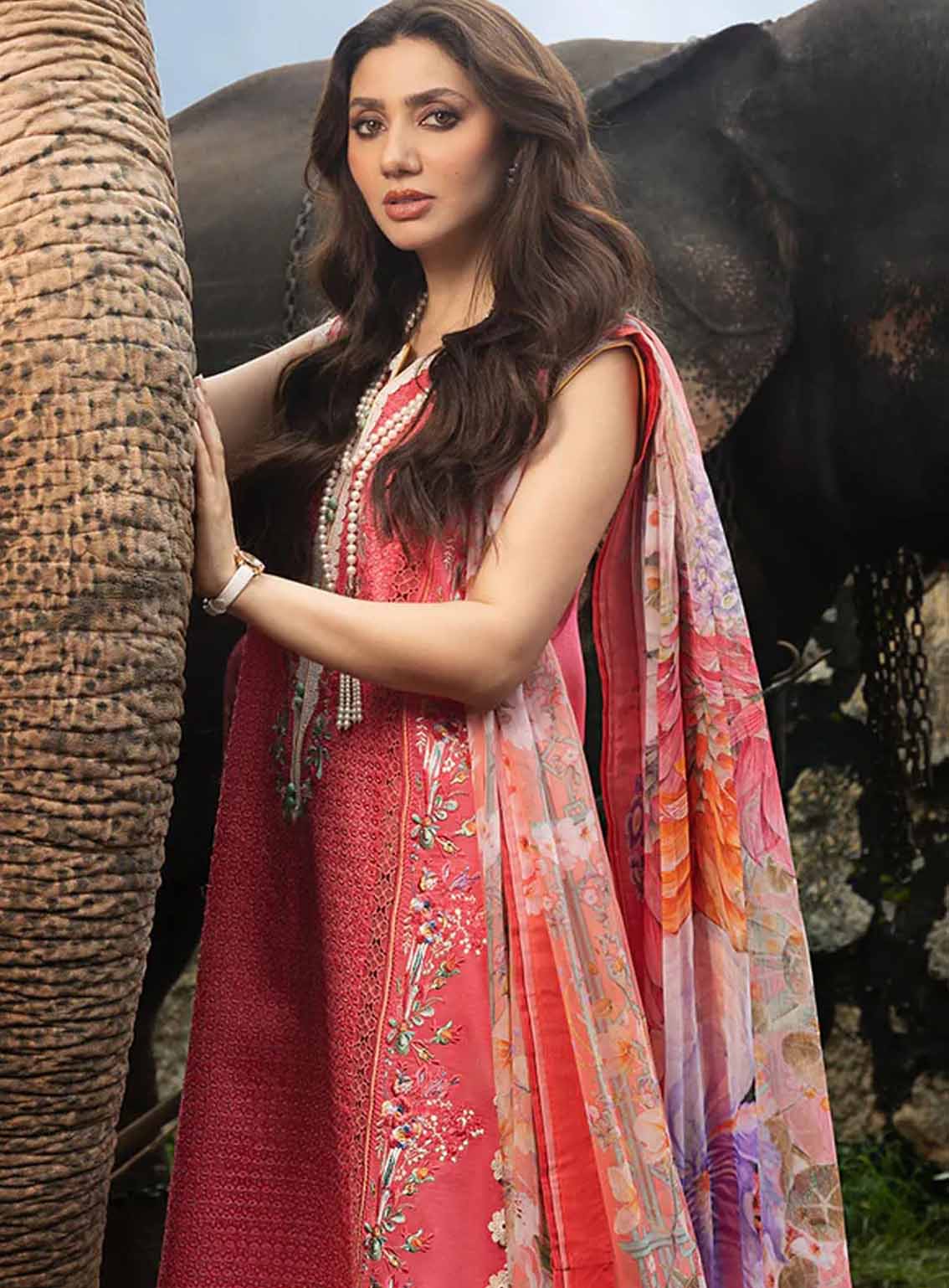 Manaram By Mushq Embroidered Lawn 3 Piece Unstitched Suit MQ25ML D-206 ETERNAL RADIANCE Manaram By Mushq Embroidered Lawn 3 Piece Unstitched Suit MQ25ML D-206 ETERNAL RADIANCE