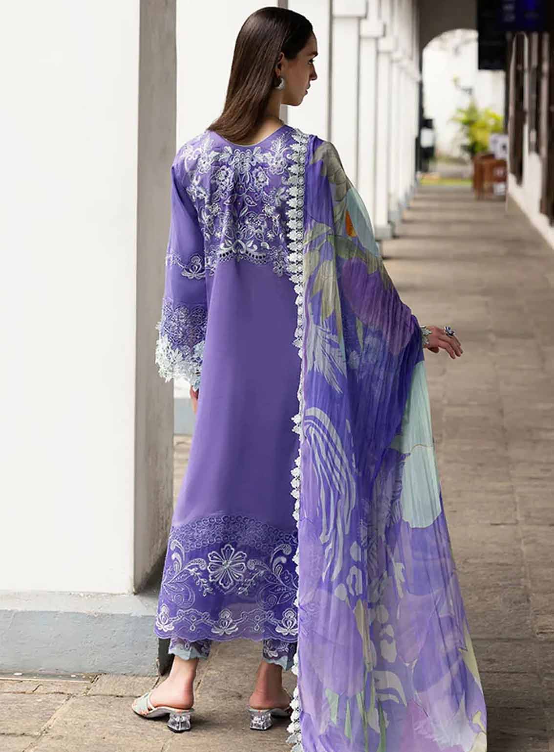 Manaram By Mushq Embroidered Lawn 3 Piece Unstitched Suit MQ25ML D-208 LUMINOUS ESSENCE Manaram By Mushq Embroidered Lawn 3 Piece Unstitched Suit MQ25ML D-208 LUMINOUS ESSENCE