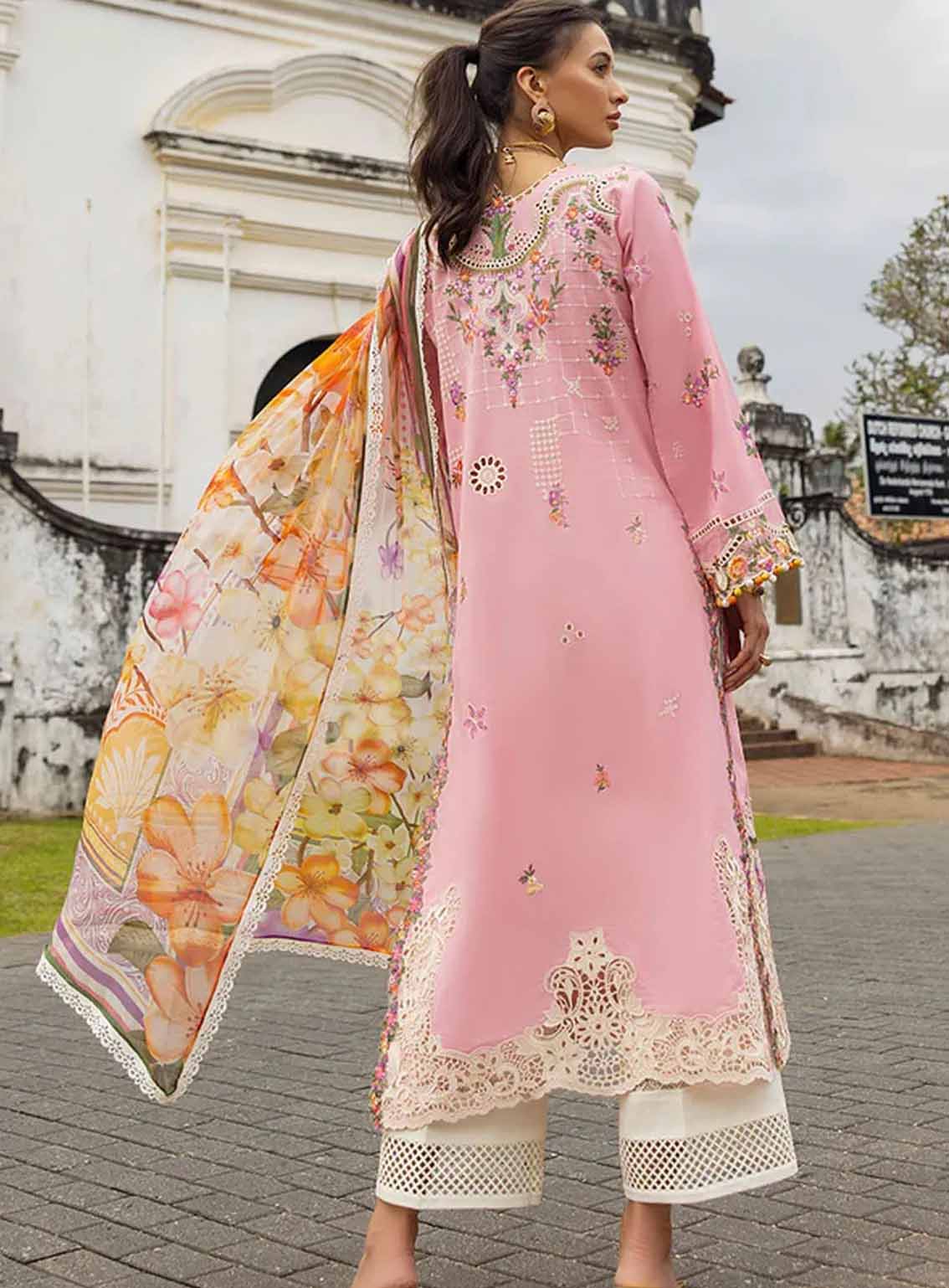 Manaram By Mushq Embroidered Lawn 3 Piece Unstitched Suit MQ25ML D-212 TWINKLING TEMPOS Manaram By Mushq Embroidered Lawn 3 Piece Unstitched Suit MQ25ML D-212 TWINKLING TEMPOS