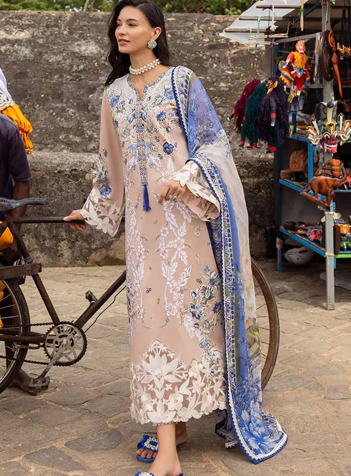 Manaram By Mushq Embroidered Lawn 3 Piece Unstitched Suit MQ25ML D-215 GLISTENING GROOVE Manaram By Mushq Embroidered Lawn 3 Piece Unstitched Suit MQ25ML D-215 GLISTENING GROOVE