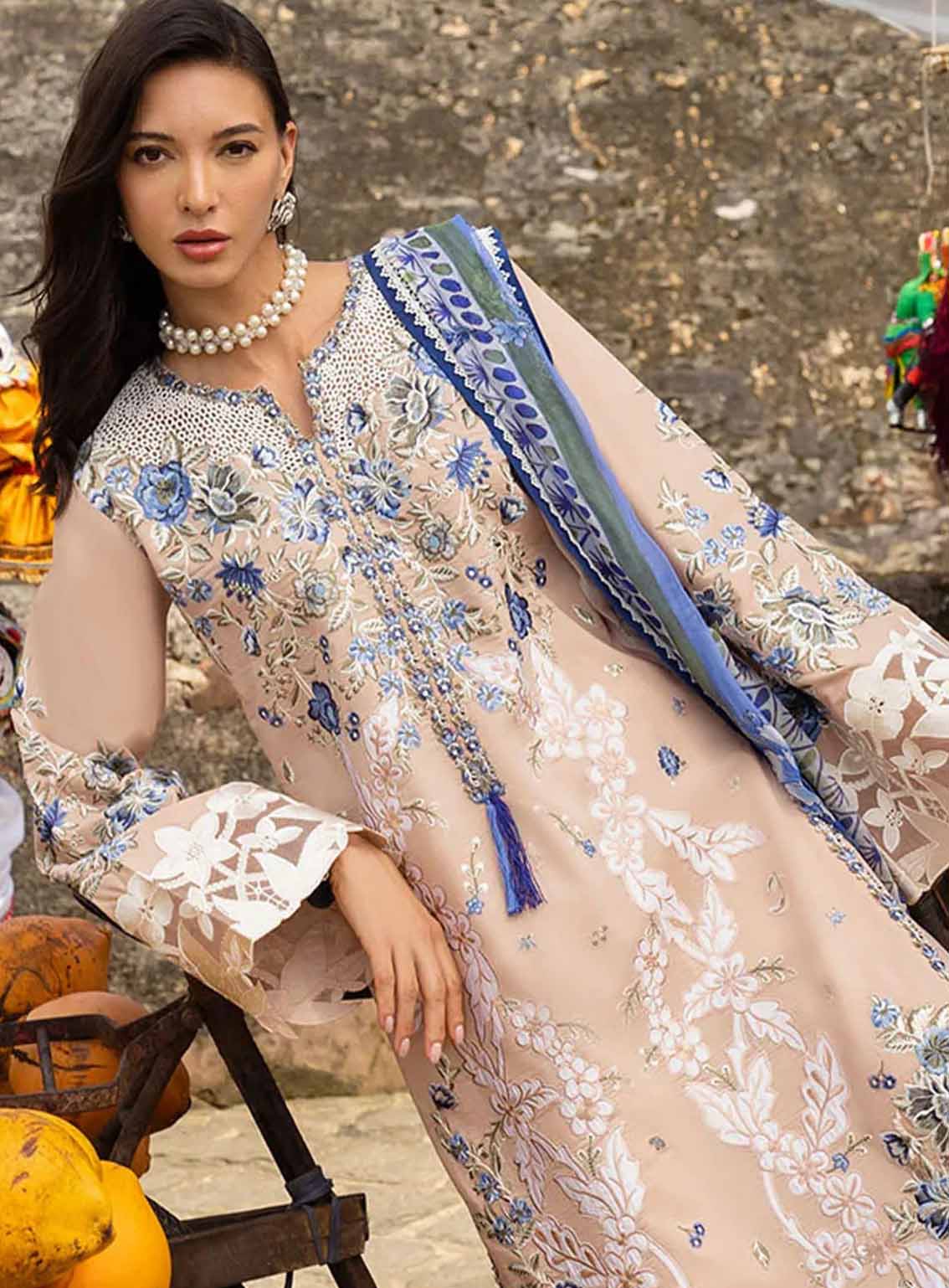 Manaram By Mushq Embroidered Lawn 3 Piece Unstitched Suit MQ25ML D-215 GLISTENING GROOVE Manaram By Mushq Embroidered Lawn 3 Piece Unstitched Suit MQ25ML D-215 GLISTENING GROOVE