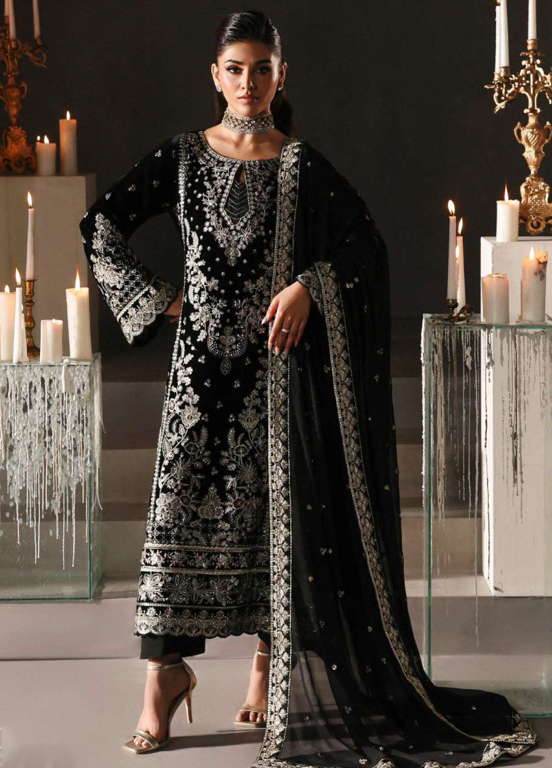 Marais By Gulaal Formals Embroidered Velvet 3 Piece Unstitched Suit GL25MVF D-V-09 ECLISSA Marais By Gulaal Formals Embroidered Velvet 3 Piece Unstitched Suit GL25MVF D-V-09 ECLISSA