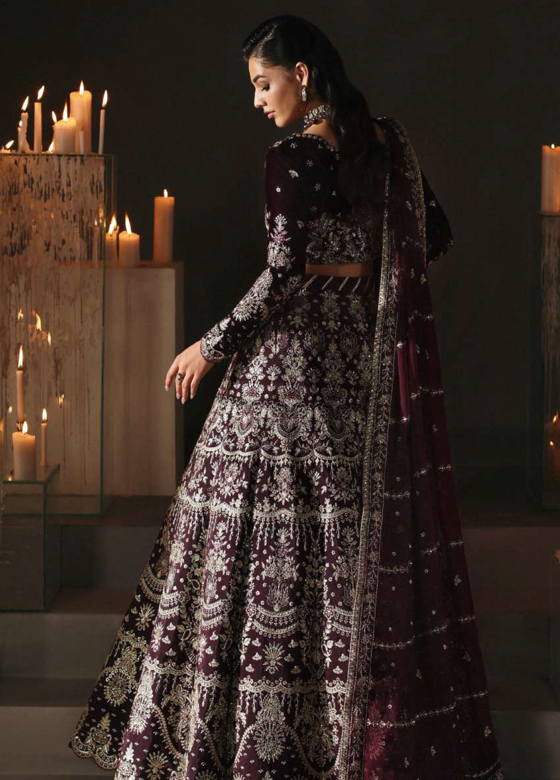 Marais By Gulaal Formals Embroidered Velvet 3 Piece Unstitched Suit GL25MVF D-V-10 CALIRA Marais By Gulaal Formals Embroidered Velvet 3 Piece Unstitched Suit GL25MVF D-V-10 CALIRA