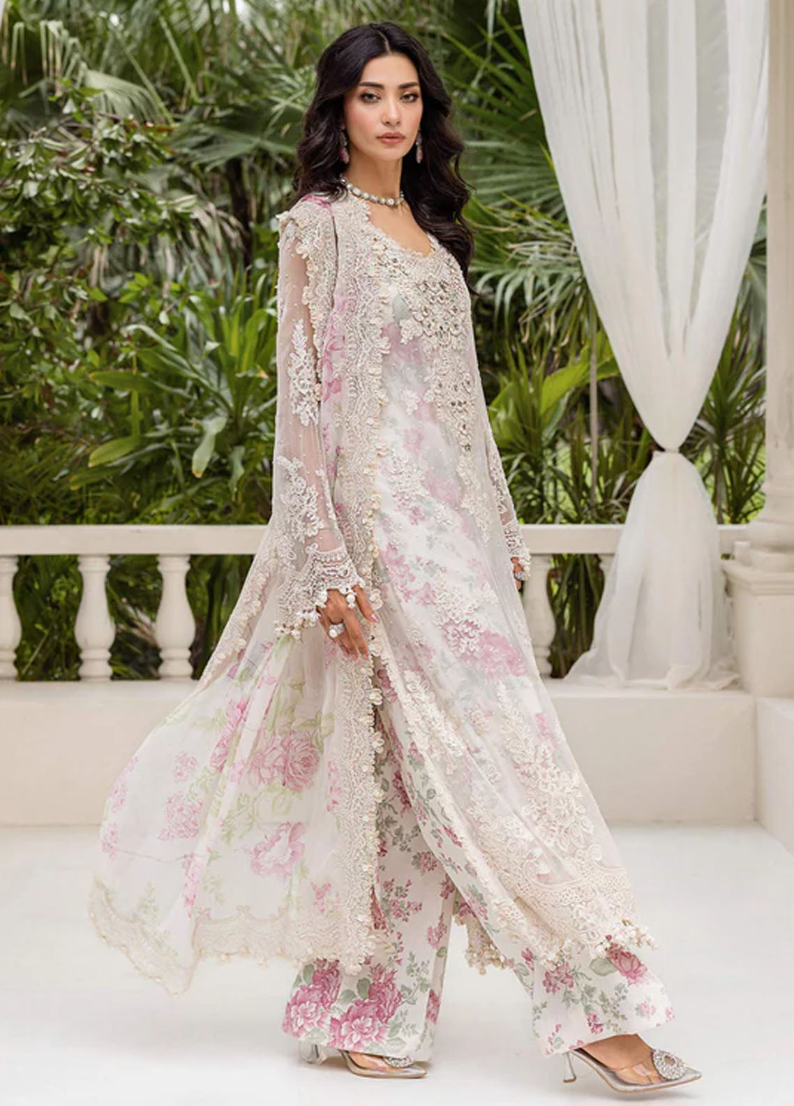Maria B Embroidered Chiffon 3 Piece Unstitched Suit MB25C D-01 Maria B Embroidered Chiffon 3 Piece Unstitched Suit MB25C D-01