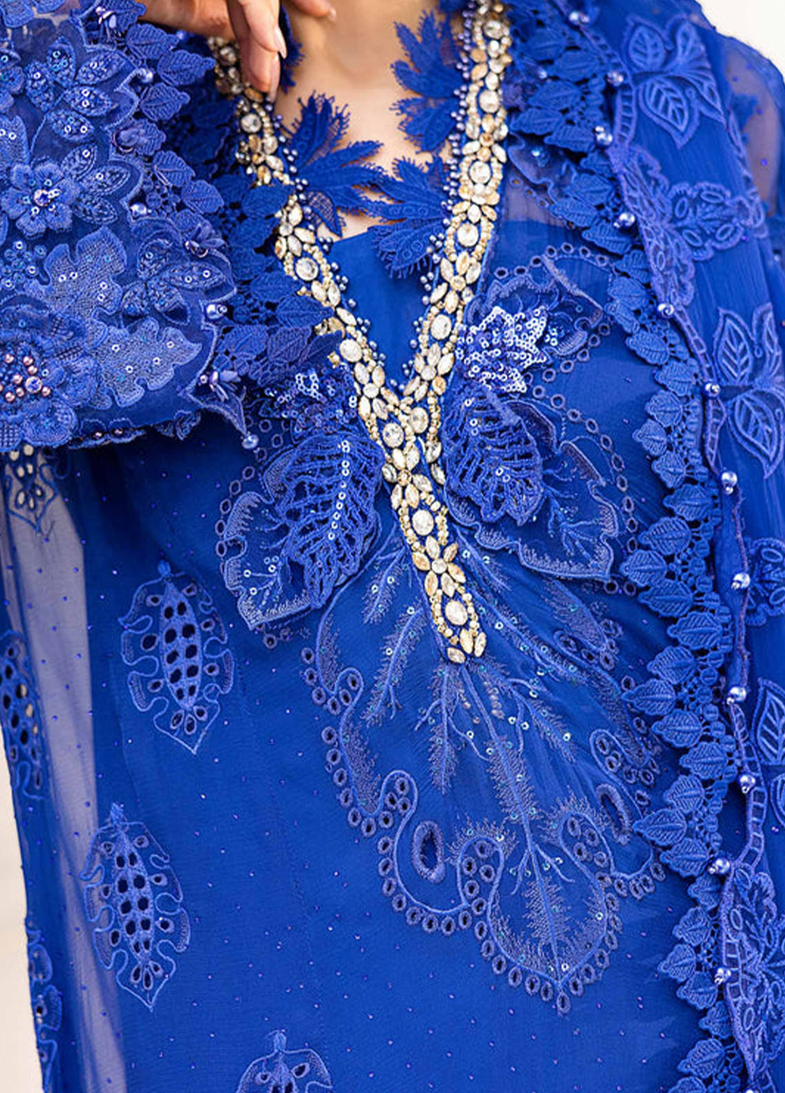 Maria B Embroidered Chiffon 3 Piece Unstitched Suit MB25C D-03 Maria B Embroidered Chiffon 3 Piece Unstitched Suit MB25C D-03