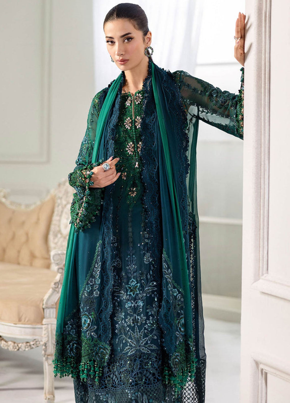 Maria B Embroidered Chiffon 3 Piece Unstitched Suit MB25C D-06 Maria B Embroidered Chiffon 3 Piece Unstitched Suit MB25C D-06