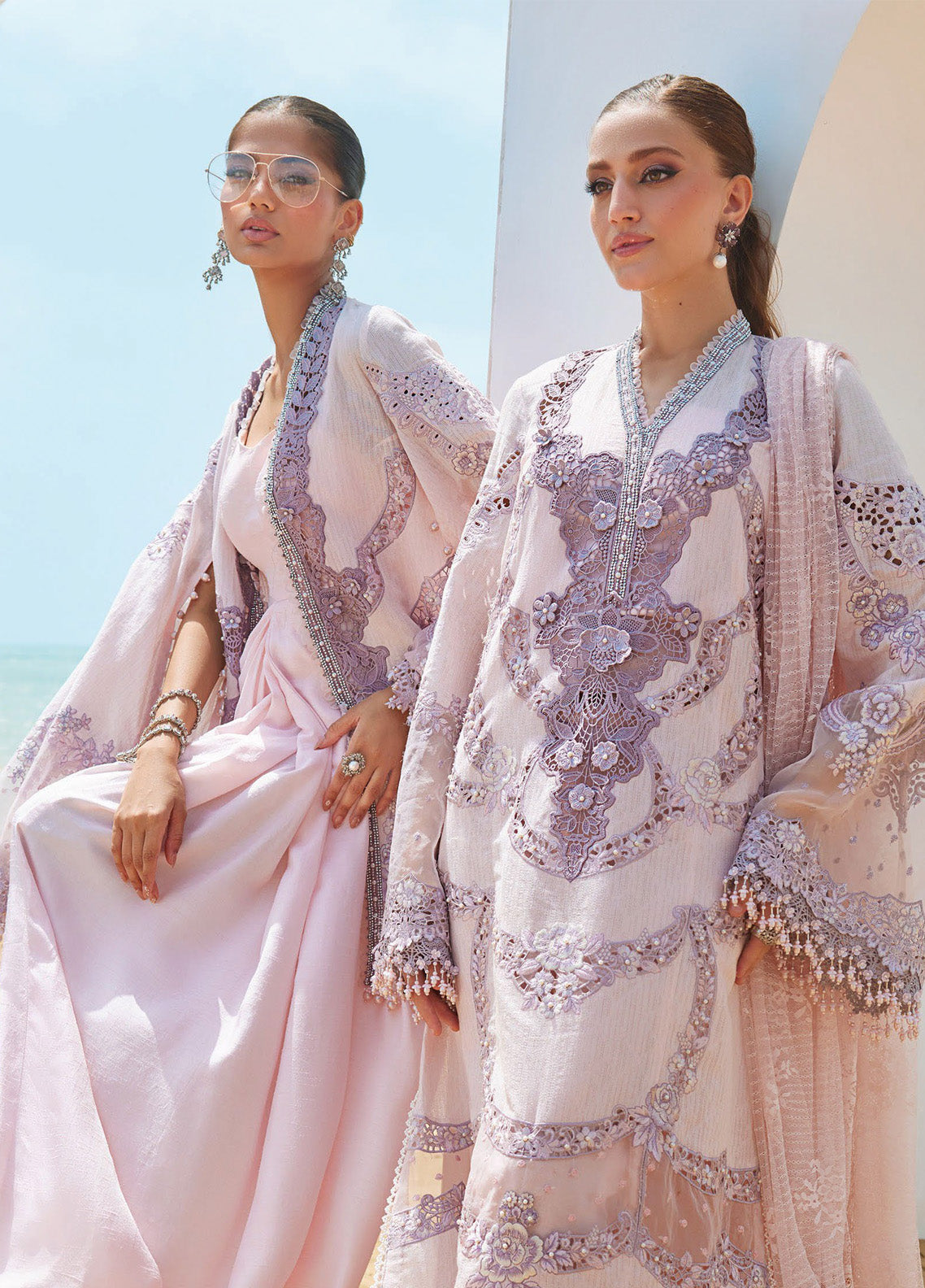 Maria B Embroidered Lawn 3 Piece Unstitched Suit MB25LL D-02 Maria B Embroidered Lawn 3 Piece Unstitched Suit MB25LL D-02