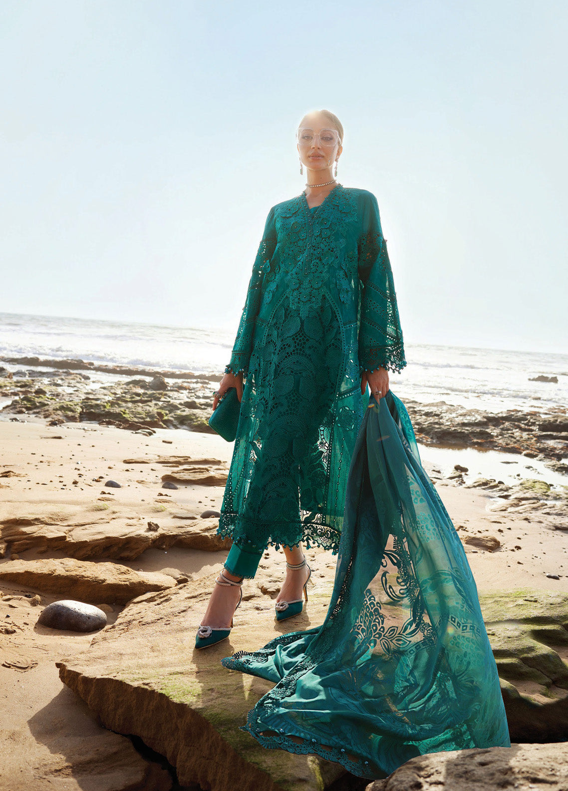 Maria B Embroidered Lawn 3 Piece Unstitched Suit MB25LL D-05 Maria B Embroidered Lawn 3 Piece Unstitched Suit MB25LL D-05