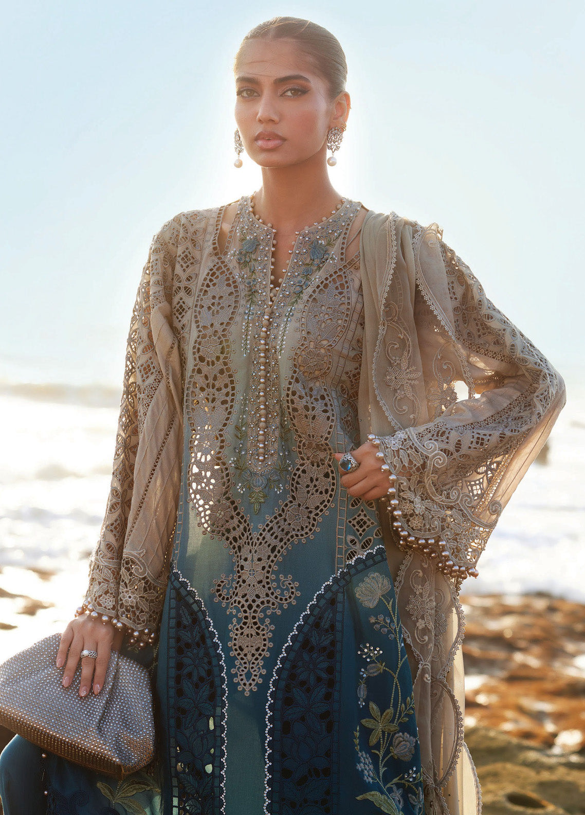 Maria B Embroidered Lawn 3 Piece Unstitched Suit MB25LL D-08 Maria B Embroidered Lawn 3 Piece Unstitched Suit MB25LL D-08