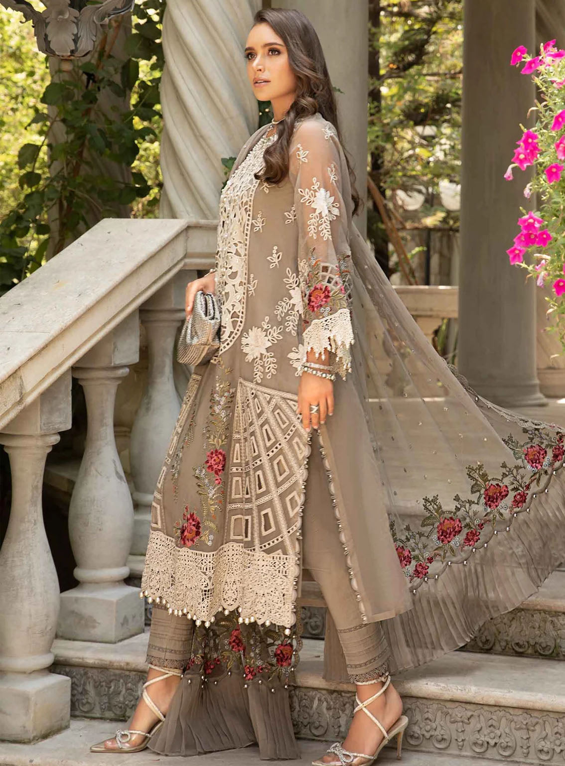 Maria B Luxury Embroidered Lawn Eid Edit-II 3 Piece Unstitched Suit MB24EE2 D-01 Maria B Luxury Embroidered Lawn Eid Edit-II 3 Piece Unstitched Suit MB24EE2 D-01