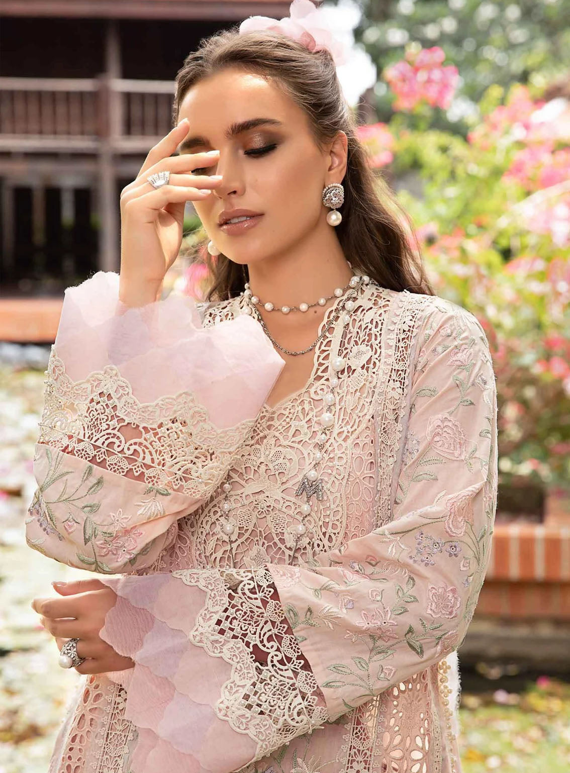 Maria B Luxury Embroidered Lawn Eid Edit-II 3 Piece Unstitched Suit MB24EE2 D-07 Maria B Luxury Embroidered Lawn Eid Edit-II 3 Piece Unstitched Suit MB24EE2 D-07