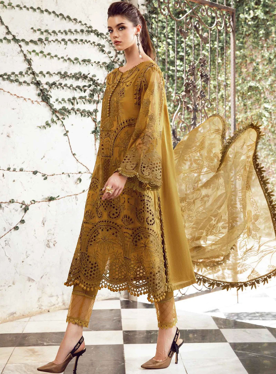 Maria B Luxury Embroidered Lawn Eid Edit-II 3 Piece Unstitched Suit MB24EE2 D-08 Maria B Luxury Embroidered Lawn Eid Edit-II 3 Piece Unstitched Suit MB24EE2 D-08