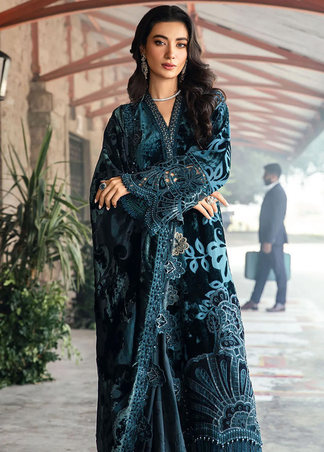Maria B Winter Luxe Embroidered Palachi 3 Piece Unstitched Suit MB24WL DL-1203 Maria B Winter Luxe Embroidered Palachi 3 Piece Unstitched Suit MB24WL DL-1203