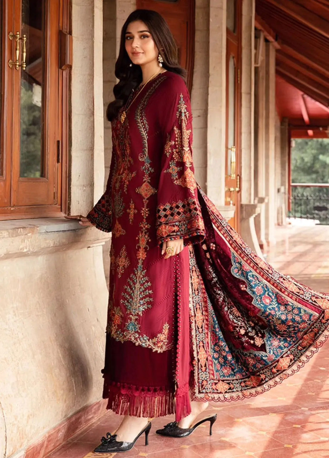 Maria B Winter Luxe Embroidered Twill Linen 3 Piece Unstitched Suit MB24WL DL-1210 Maria B Winter Luxe Embroidered Twill Linen 3 Piece Unstitched Suit MB24WL DL-1210