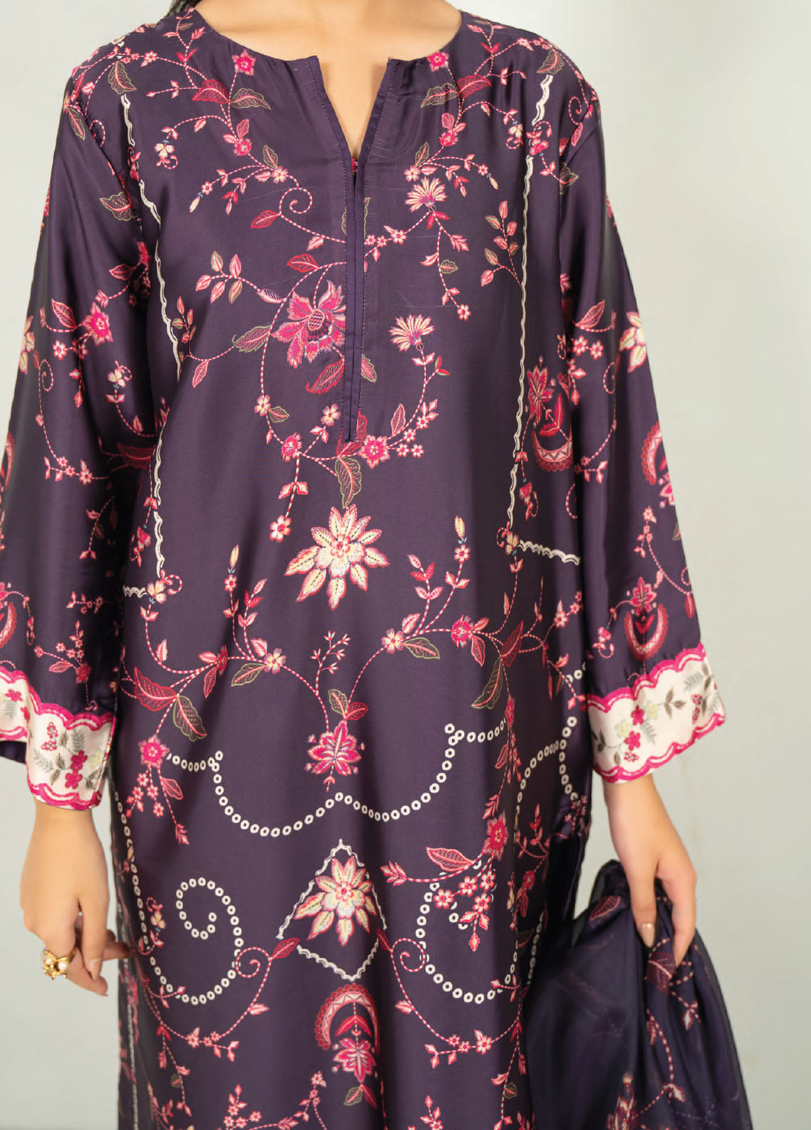 Marine By Rashid Textile Luxury Printed Silk 3 Piece Unstitched Suit RT25LS D-1001 Marine By Rashid Textile Luxury Printed Silk 3 Piece Unstitched Suit RT25LS D-1001