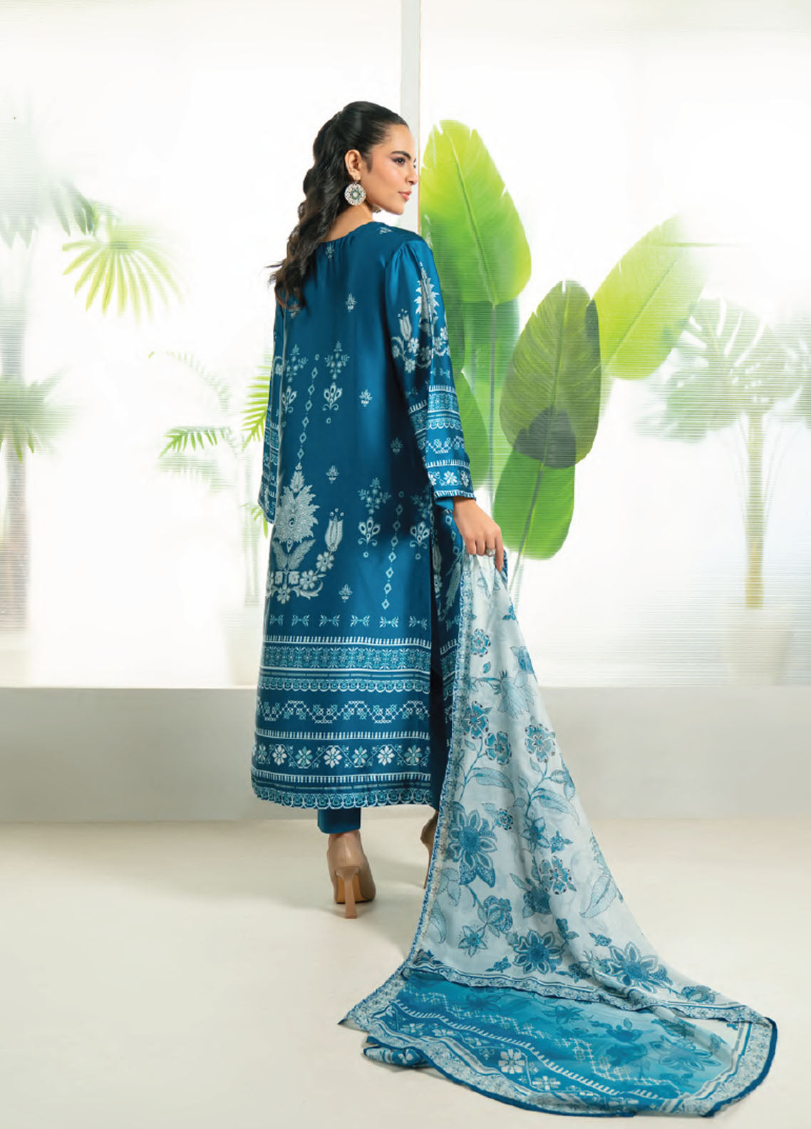 Marine By Rashid Textile Luxury Printed Silk 3 Piece Unstitched Suit RT25LS D-1005 Marine By Rashid Textile Luxury Printed Silk 3 Piece Unstitched Suit RT25LS D-1005