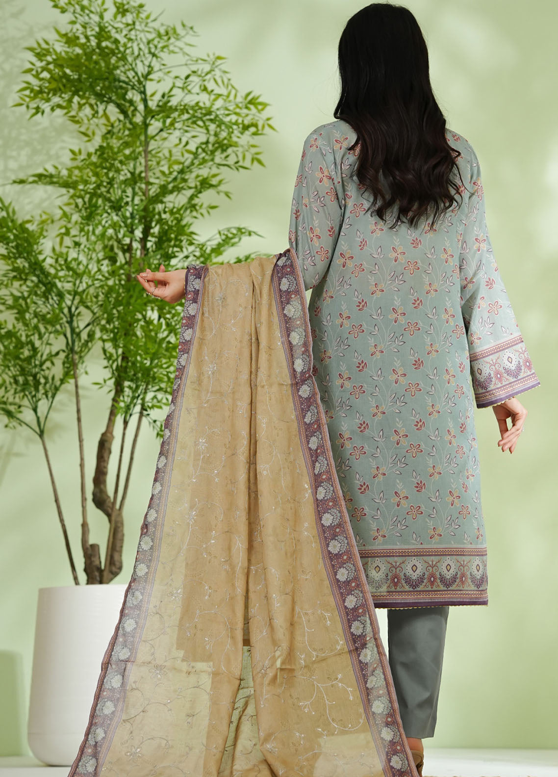 Mariyah By VS Textile Chikankari Embroidered Khaddar 3 Piece Unstitched Suit VS25MCED D-046 Mariyah By VS Textile Chikankari Embroidered Khaddar 3 Piece Unstitched Suit VS25MCED D-046