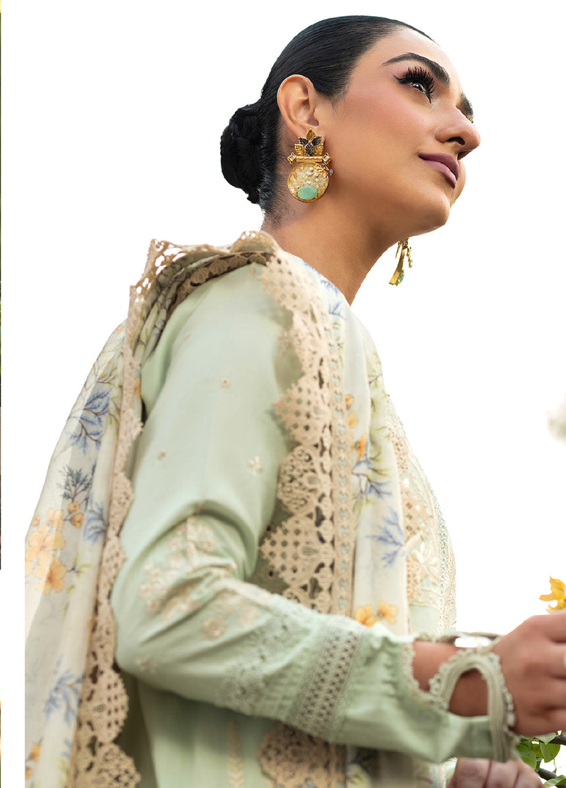 Maryam Hussain Embroidered Lawn 3 Piece Unstitched Suit MH25LLV2 D-GULBEEN Maryam Hussain Embroidered Lawn 3 Piece Unstitched Suit MH25LLV2 D-GULBEEN