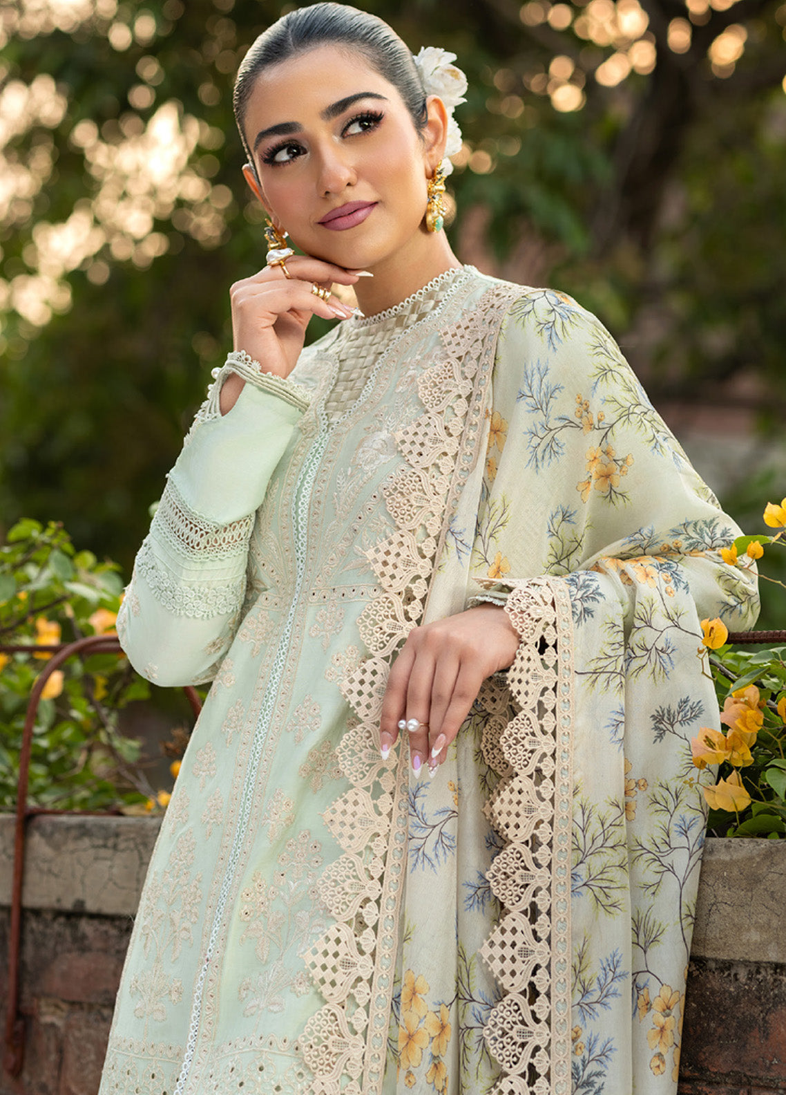 Maryam Hussain Embroidered Lawn 3 Piece Unstitched Suit MH25LLV2 D-GULBEEN Maryam Hussain Embroidered Lawn 3 Piece Unstitched Suit MH25LLV2 D-GULBEEN