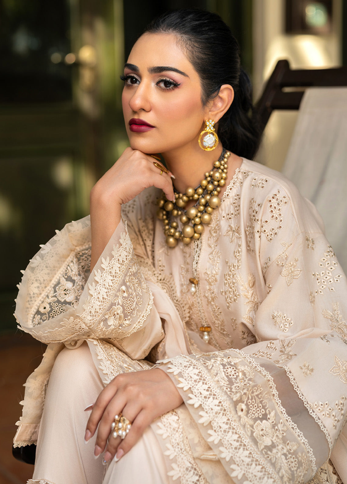 Maryam Hussain Embroidered Lawn 3 Piece Unstitched Suit MH25LLV2 D-RAYA Maryam Hussain Embroidered Lawn 3 Piece Unstitched Suit MH25LLV2 D-RAYA