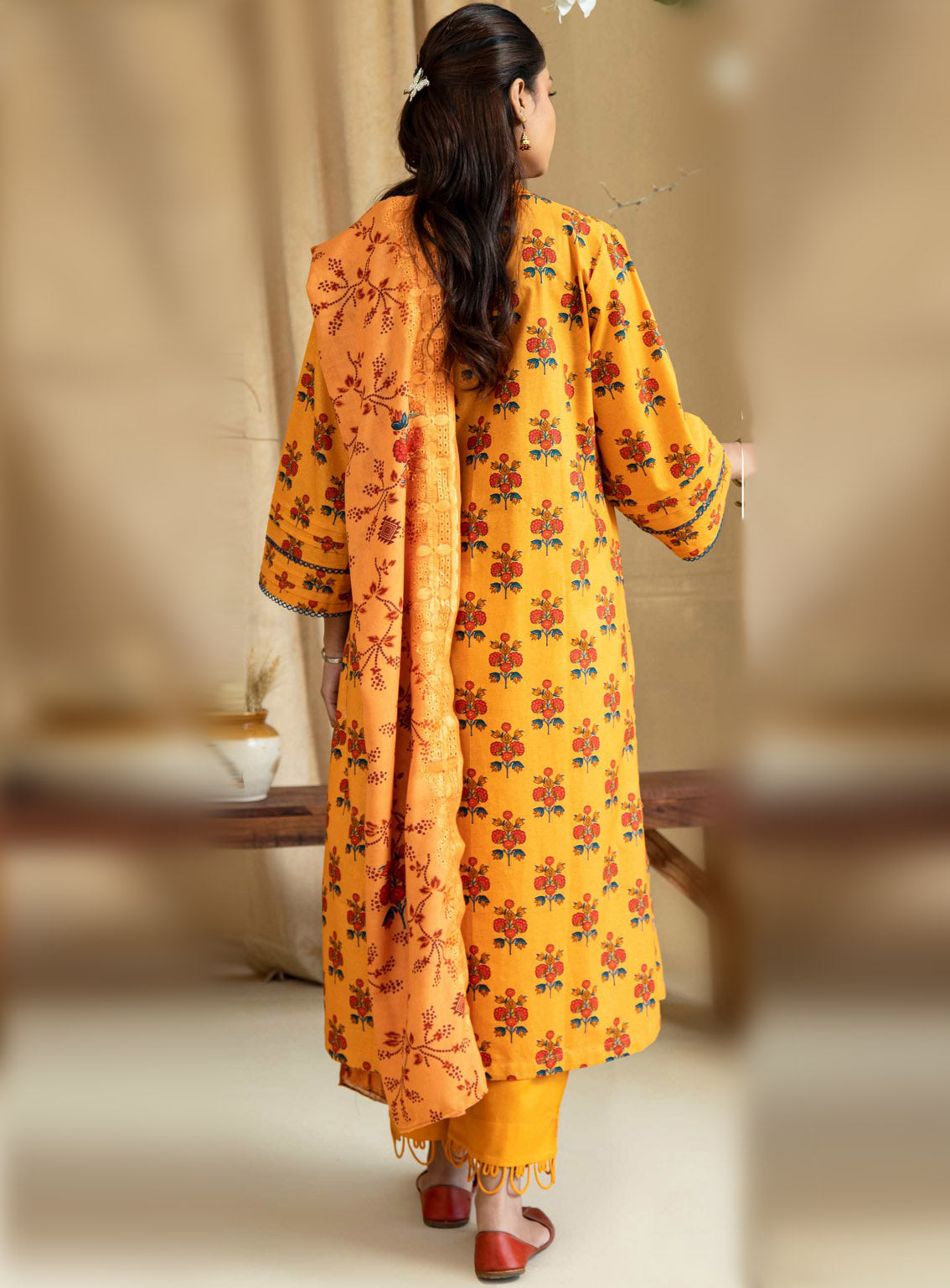 Mava By Rashid Textile Printed Khaddar 3 Piece Unstitched Suit RT24MWE D-8436 Mava By Rashid Textile Printed Khaddar 3 Piece Unstitched Suit RT24MWE D-8436