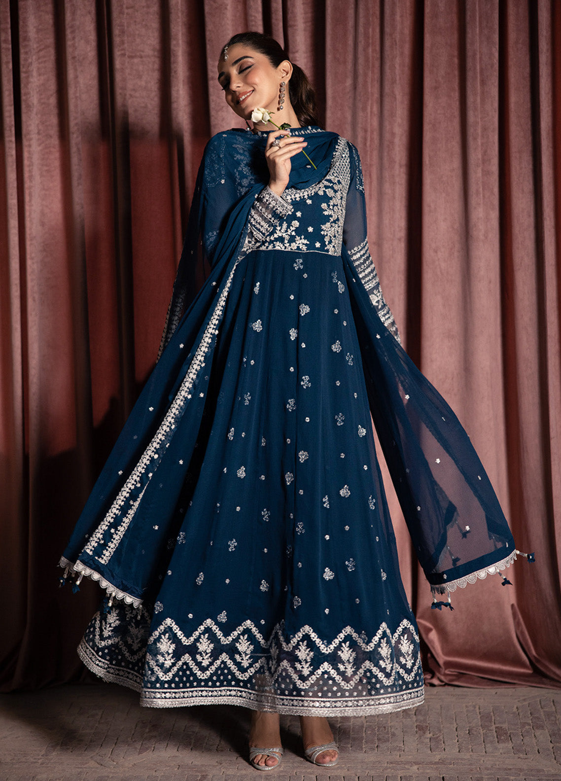 Maya Ali By Azure Embroidered Chiffon 3 Piece Unstitched Suit AZU24MAL D-AQUATIC WHISPER Maya Ali By Azure Embroidered Chiffon 3 Piece Unstitched Suit AZU24MAL D-AQUATIC WHISPER